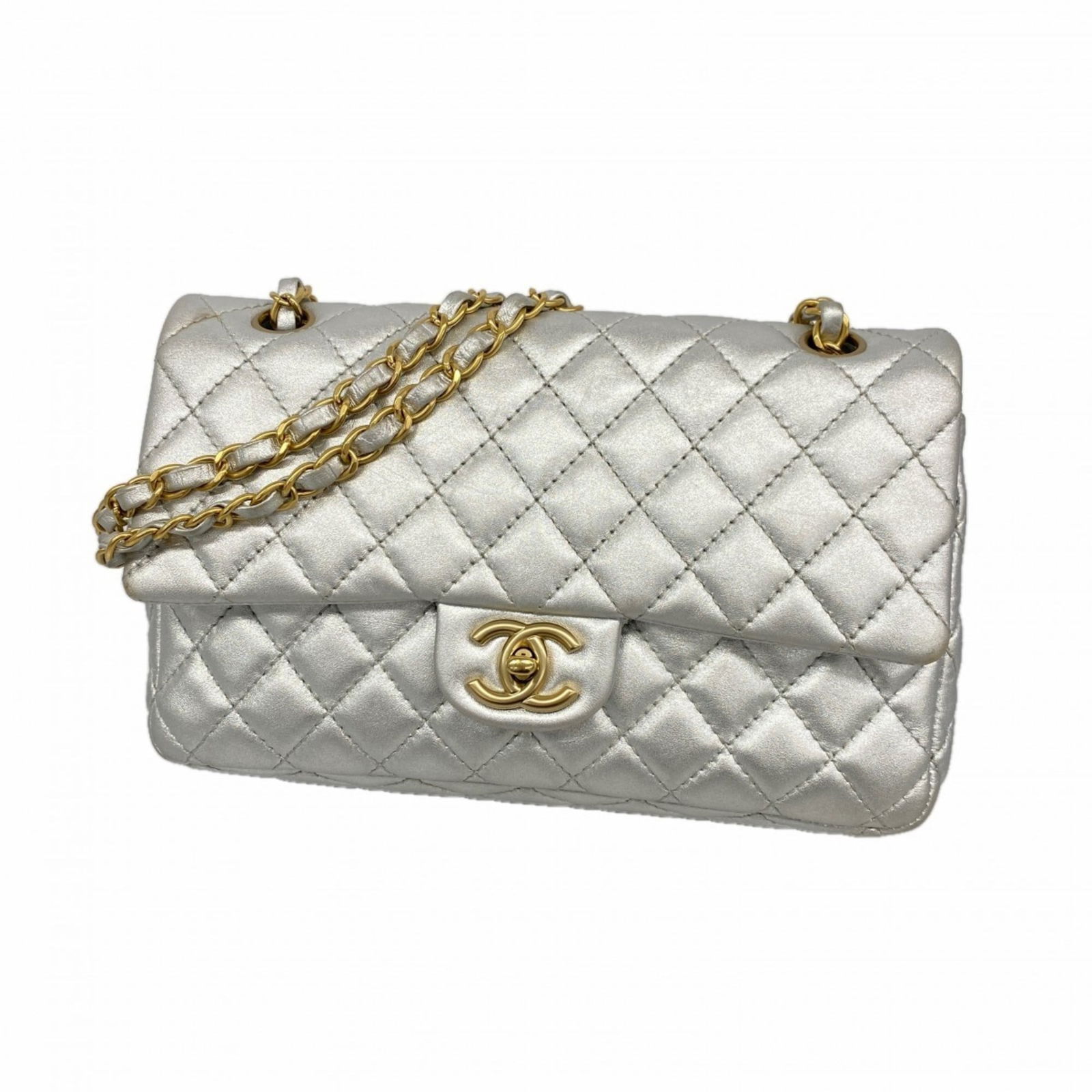 Bag Chanel Shoulder: Bag Chanel Shoulder This listing features Bag Chanel Shoulder. Item specifics are provided below. Item Specifics: Brand: Chanel Type: Shoulder Bag Color: Silver Hardware Color: Champagne Gold