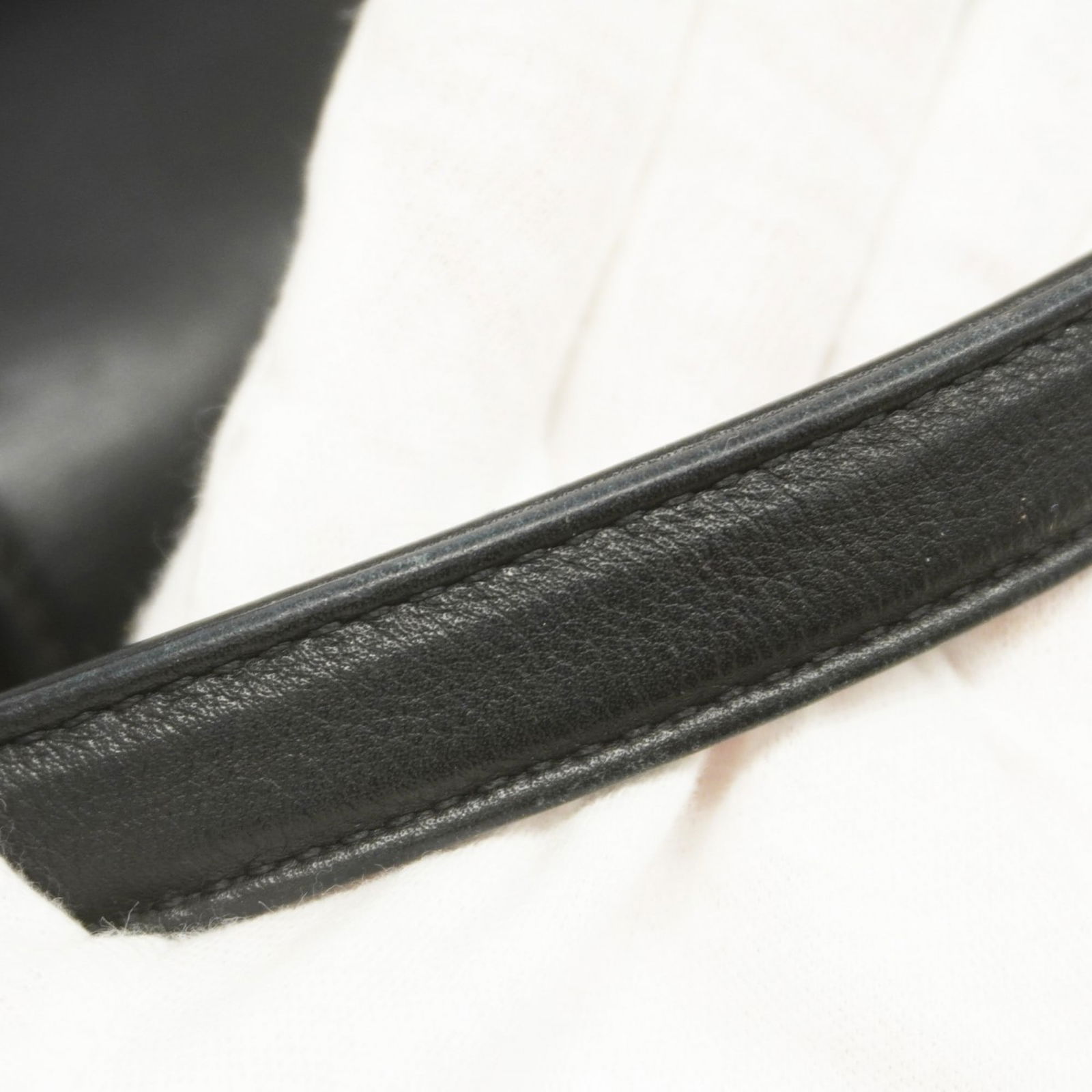 Leather Chanel Handbag - 10