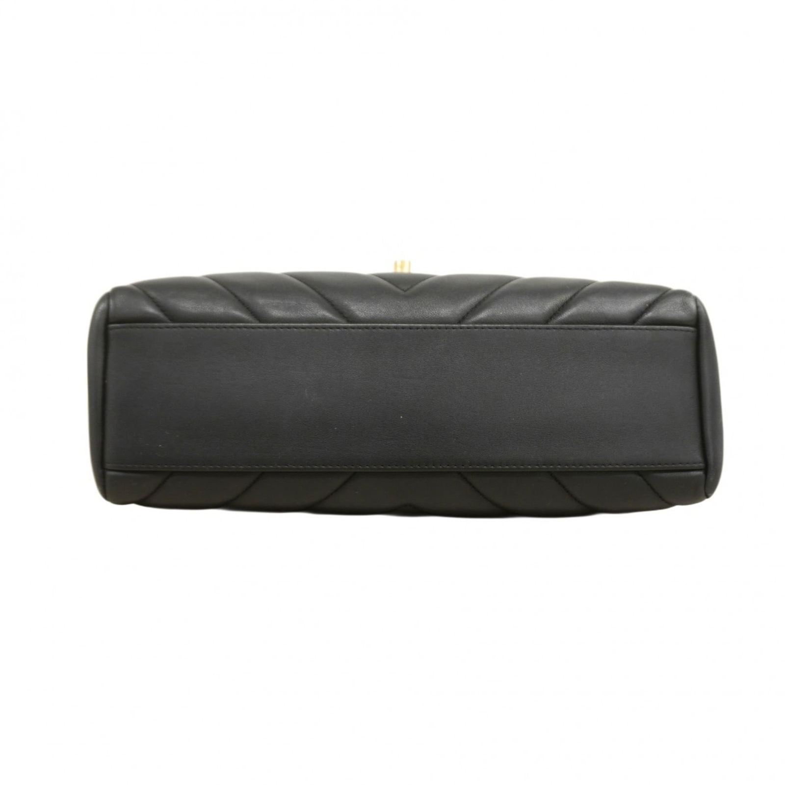 Leather Chanel Handbag - 3