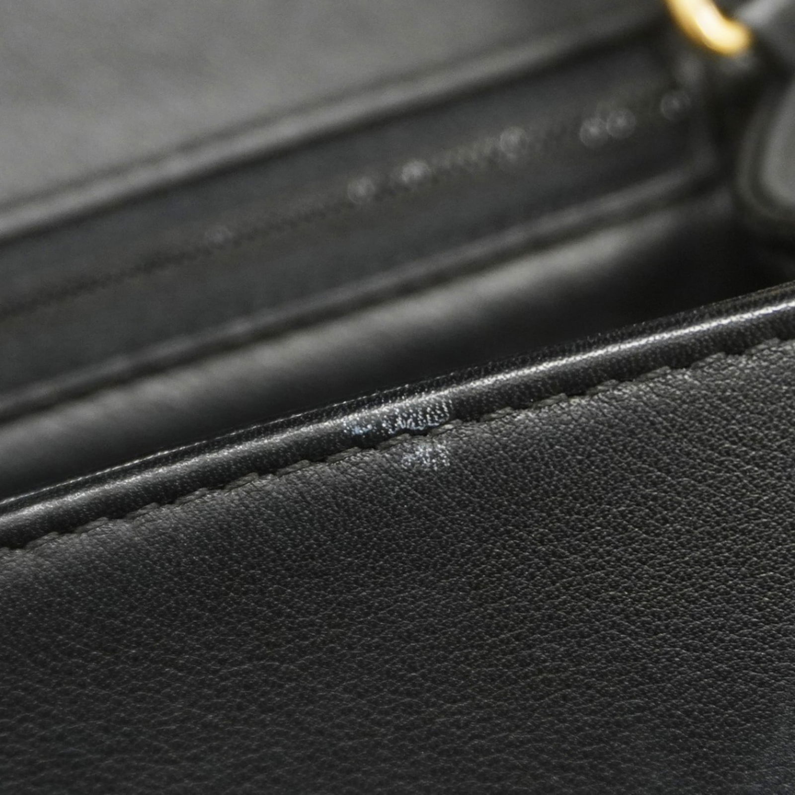 Leather Chanel Handbag - 7