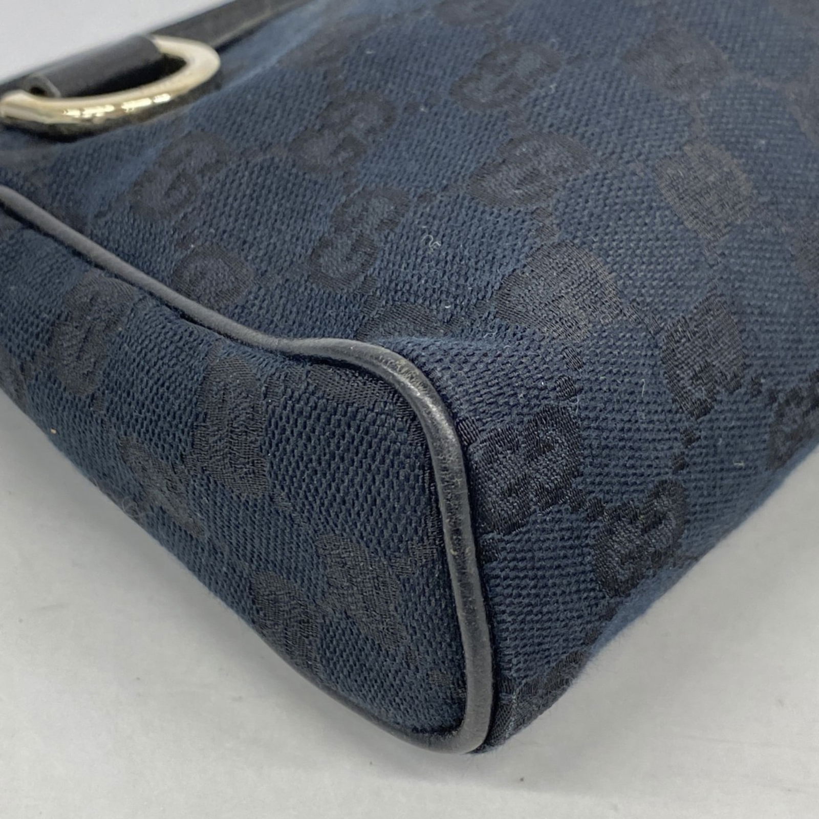 Canvas Gucci Handbag - 6