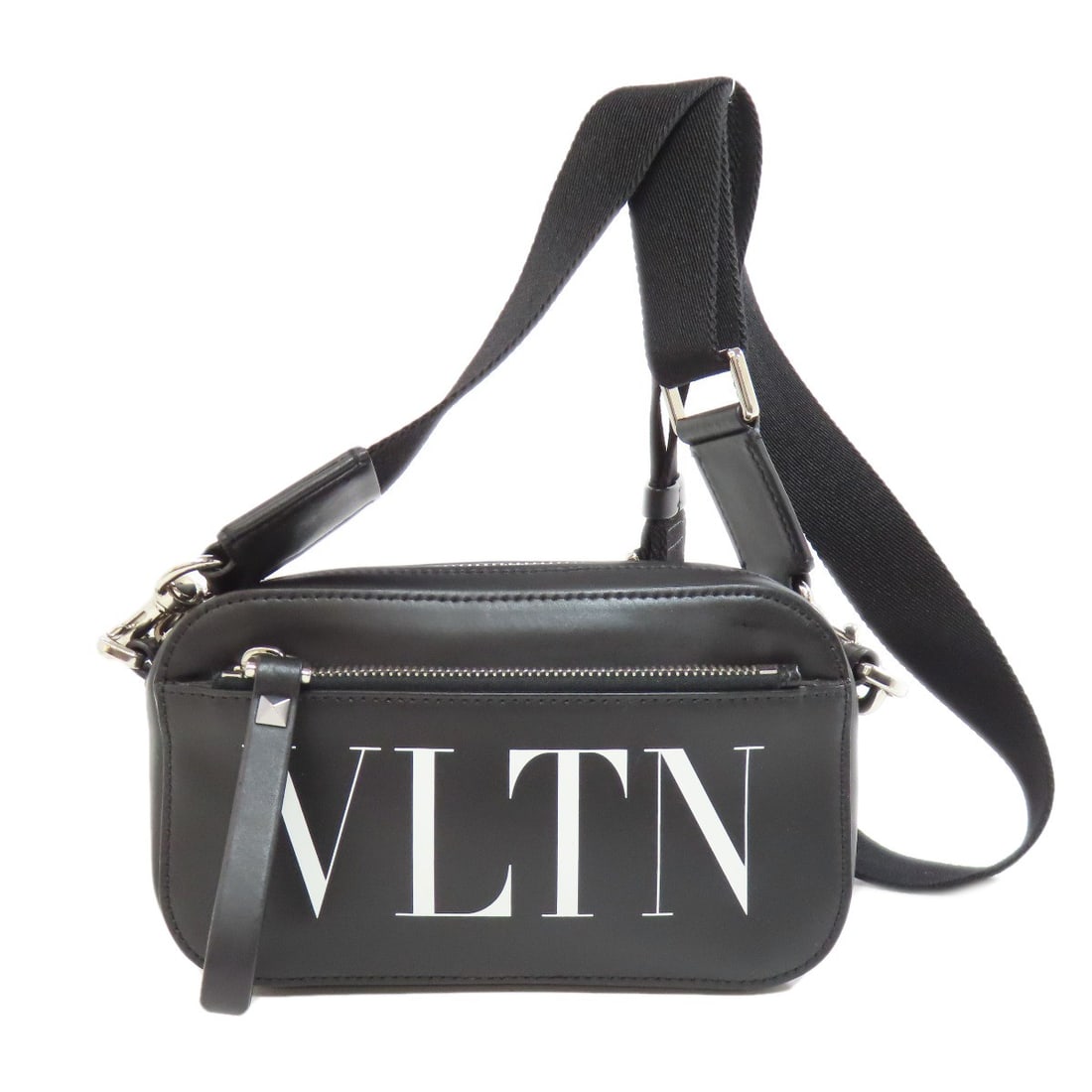 Leather VALENTINO logo Shoulder Bag: Leather VALENTINO logo Shoulder Bag This listing features Leather VALENTINO logo Shoulder Bag. Item specifics are provided below. Item Specifics: Brand: VALENTINO Style: Shoulder Bag Exterior