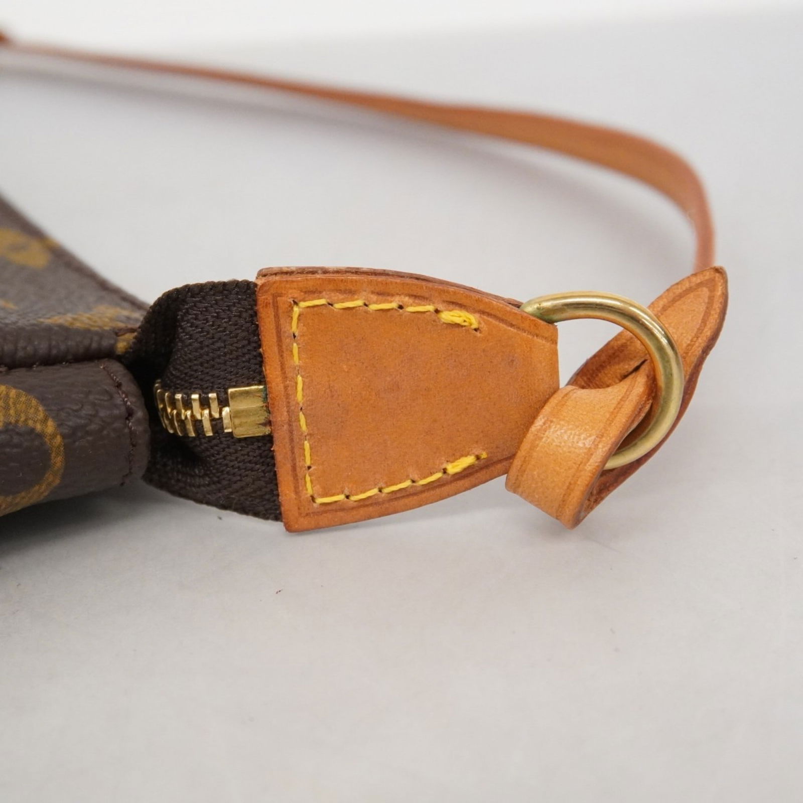 Pouch Louis Vuitton - 8