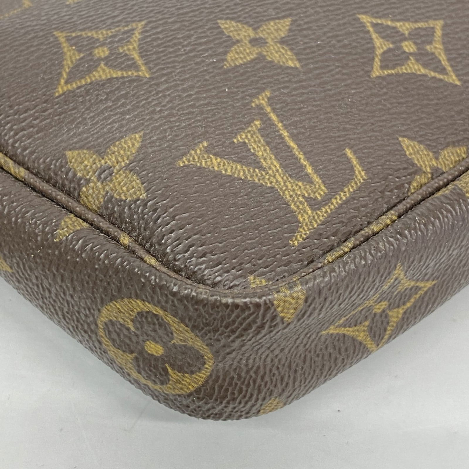 Pouch Louis Vuitton - 11