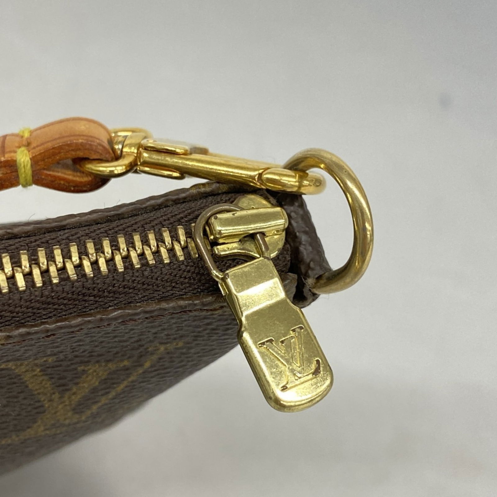 Pouch Louis Vuitton - 8