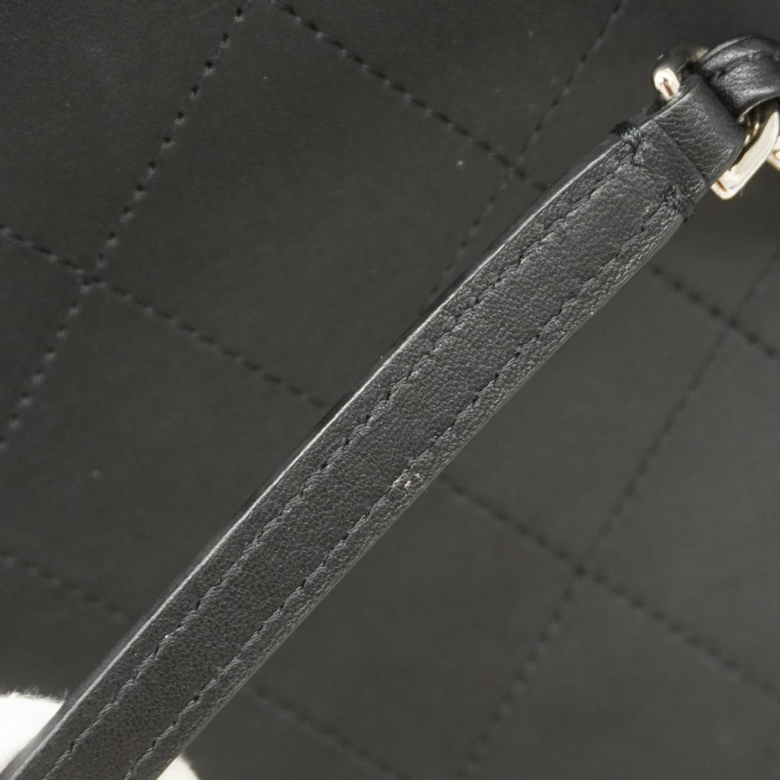 Leather Chanel Handbag - 10