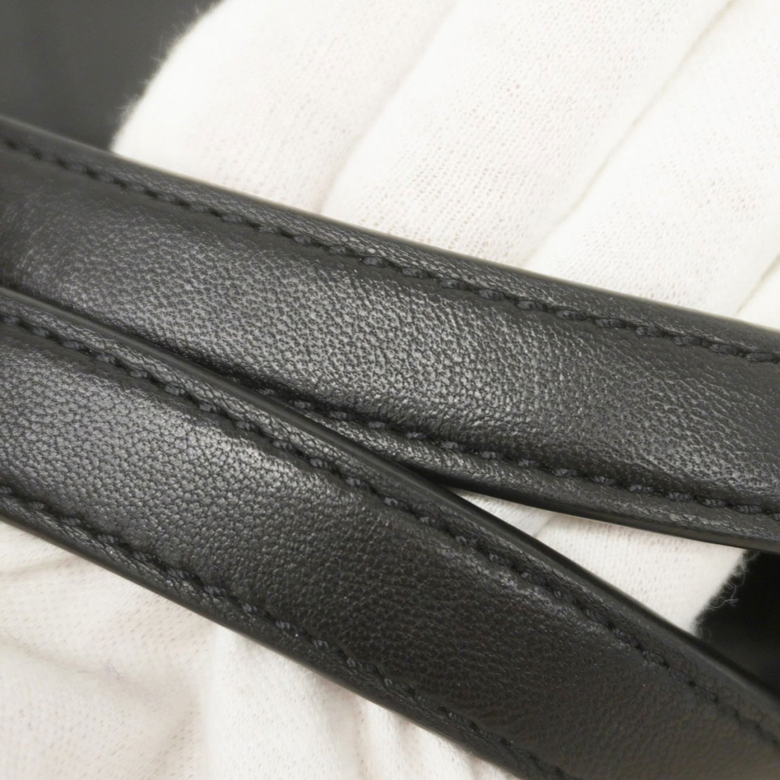 Leather Chanel Handbag - 11