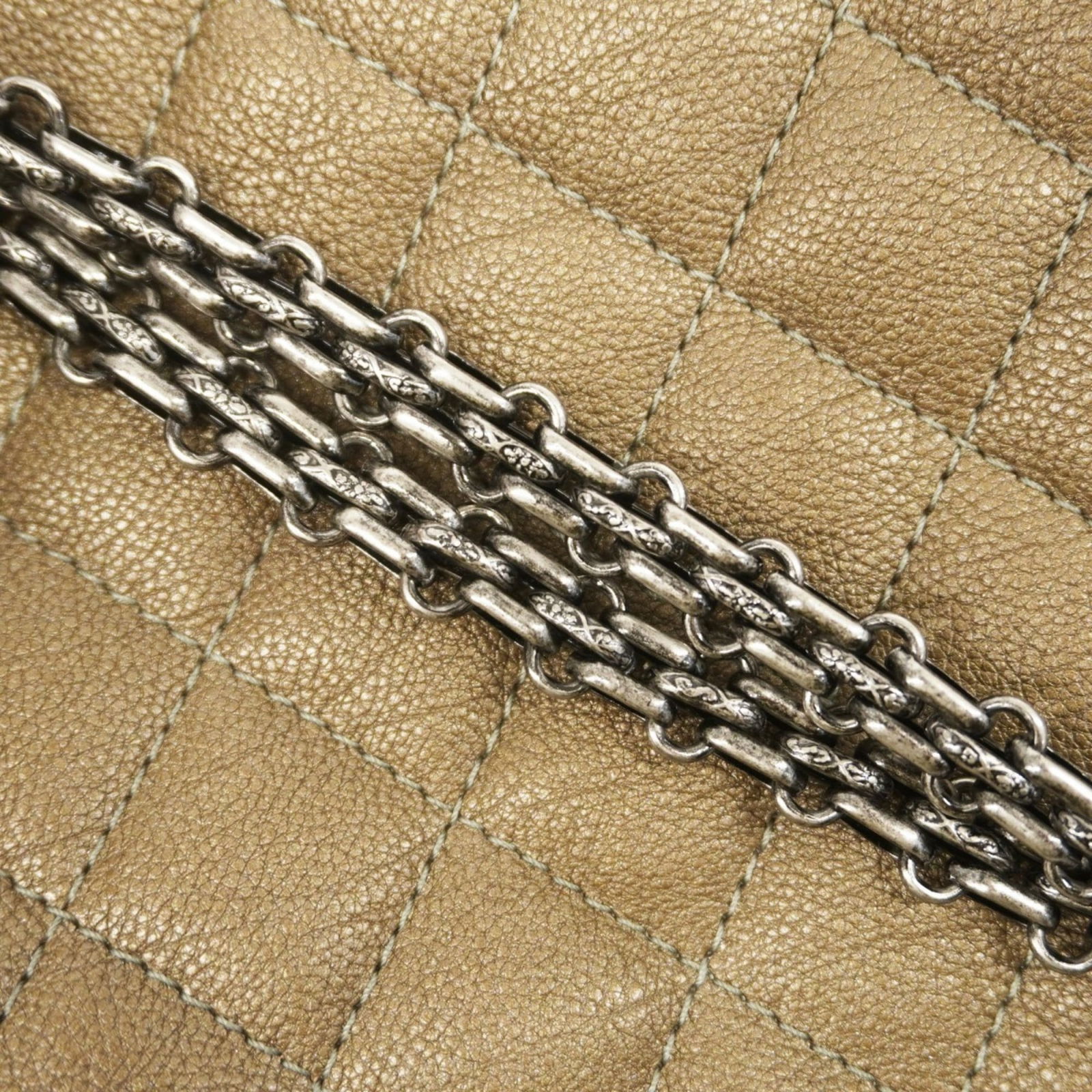 Leather Chanel Handbag - 10