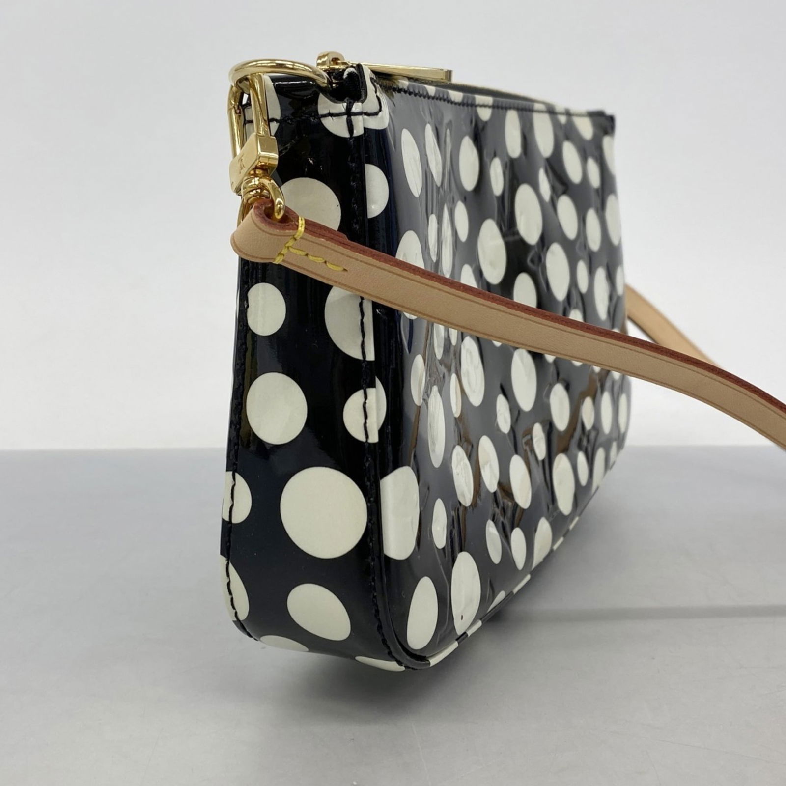 Pouch Louis Vuitton - 2