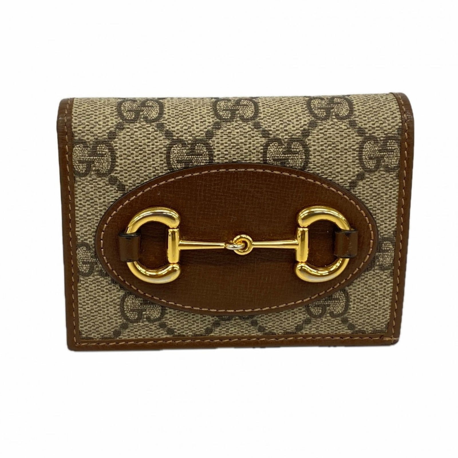 Pvc Gucci Wallet (Bi-Fold): Pvc Gucci Wallet (Bi-Fold) This listing features Pvc Gucci Wallet (Bi-Fold). Item specifics are provided below. Item Specifics: Brand: Gucci Type: Wallet (Bi-Fold) Gender: Women Material: Pvc Color: B