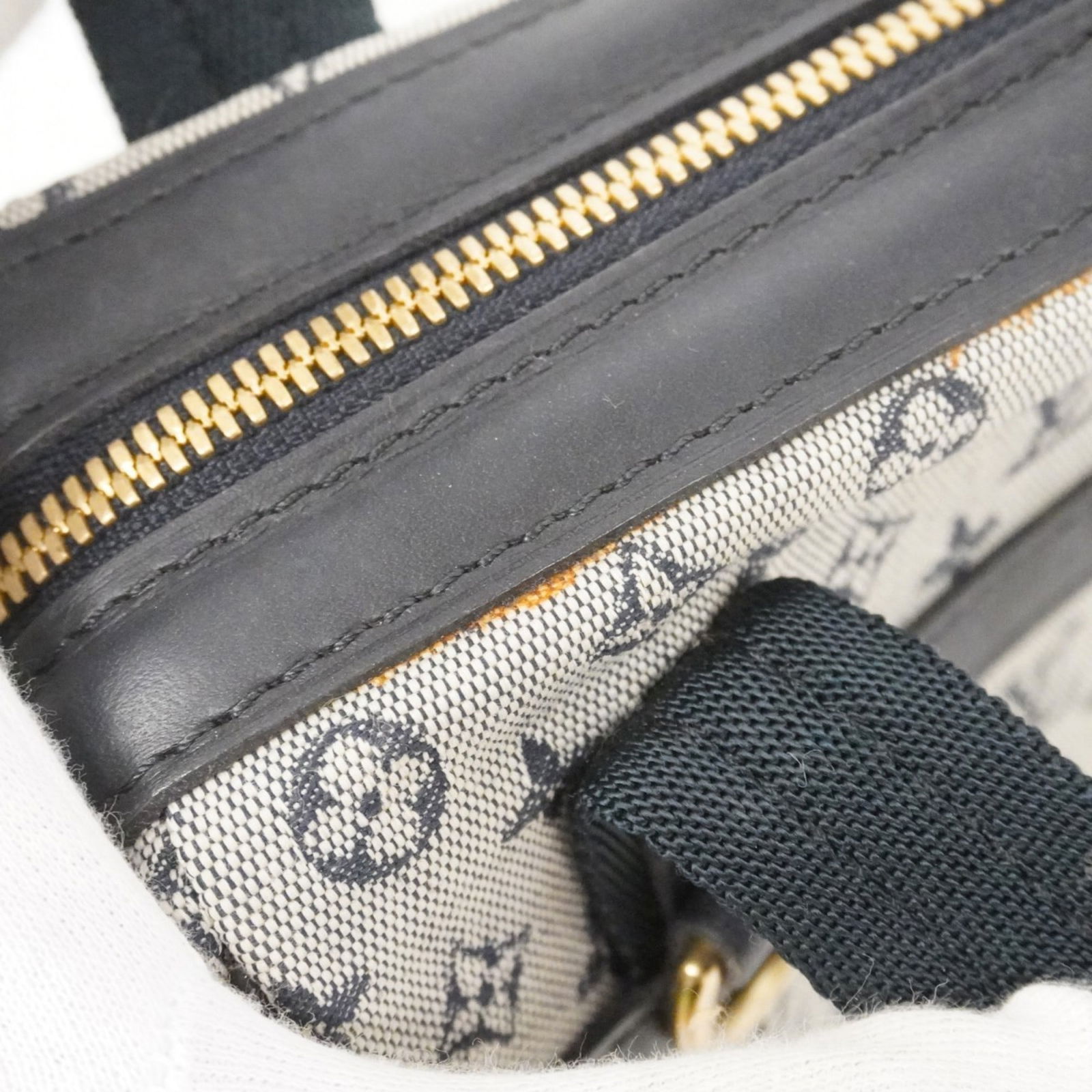 Handbag Louis Vuitton - 7