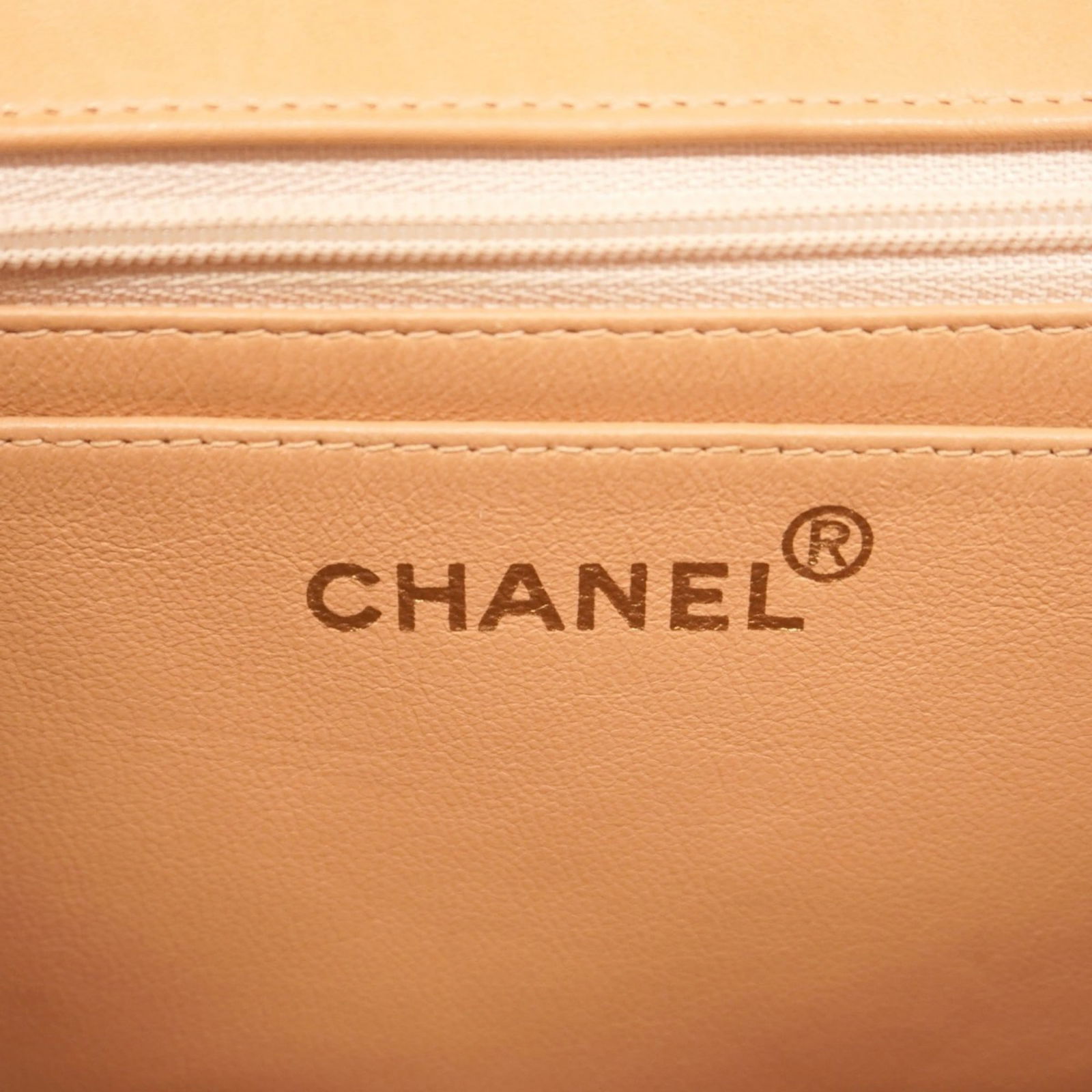 Leather Chanel Handbag - 5