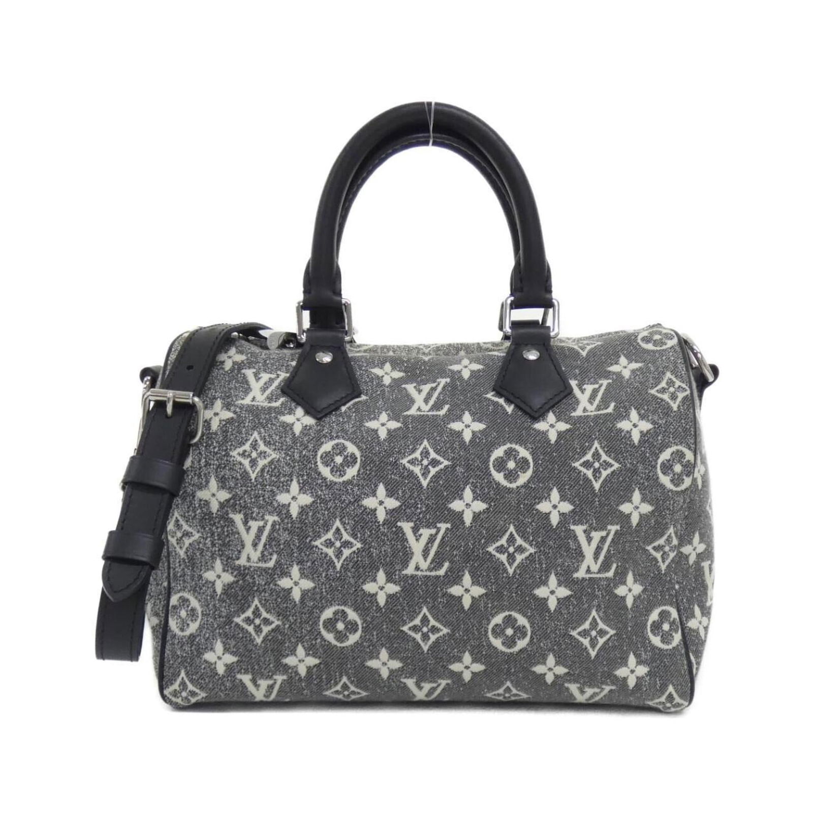 Canvas Louis Vuitton Boston Bag: Canvas Louis Vuitton Boston Bag This listing features Canvas Louis Vuitton Boston Bag. Item specifics are provided below. Item Specifics: Brand: Louis Vuitton Type: Boston Bag Material: Canvas