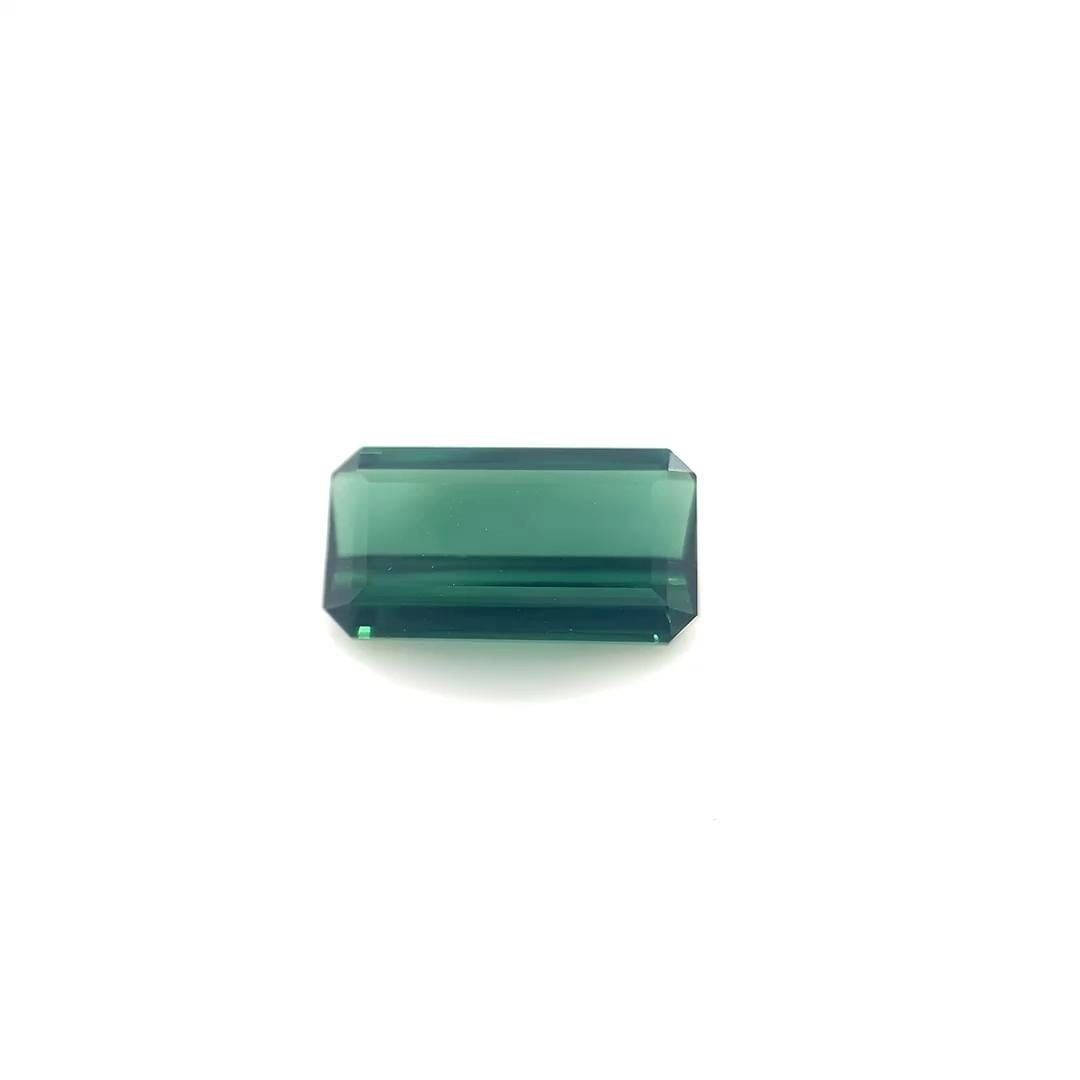 Loose Tourmaline Gemstone - Emerald 2.35ct Green SI: Loose Tourmaline Gemstone - Emerald 2.35ct Green SI This listing features Loose Tourmaline Gemstone - Emerald 2.35ct Green SI. Item specifics are provided below. Item Specifics: Type: Tourmaline