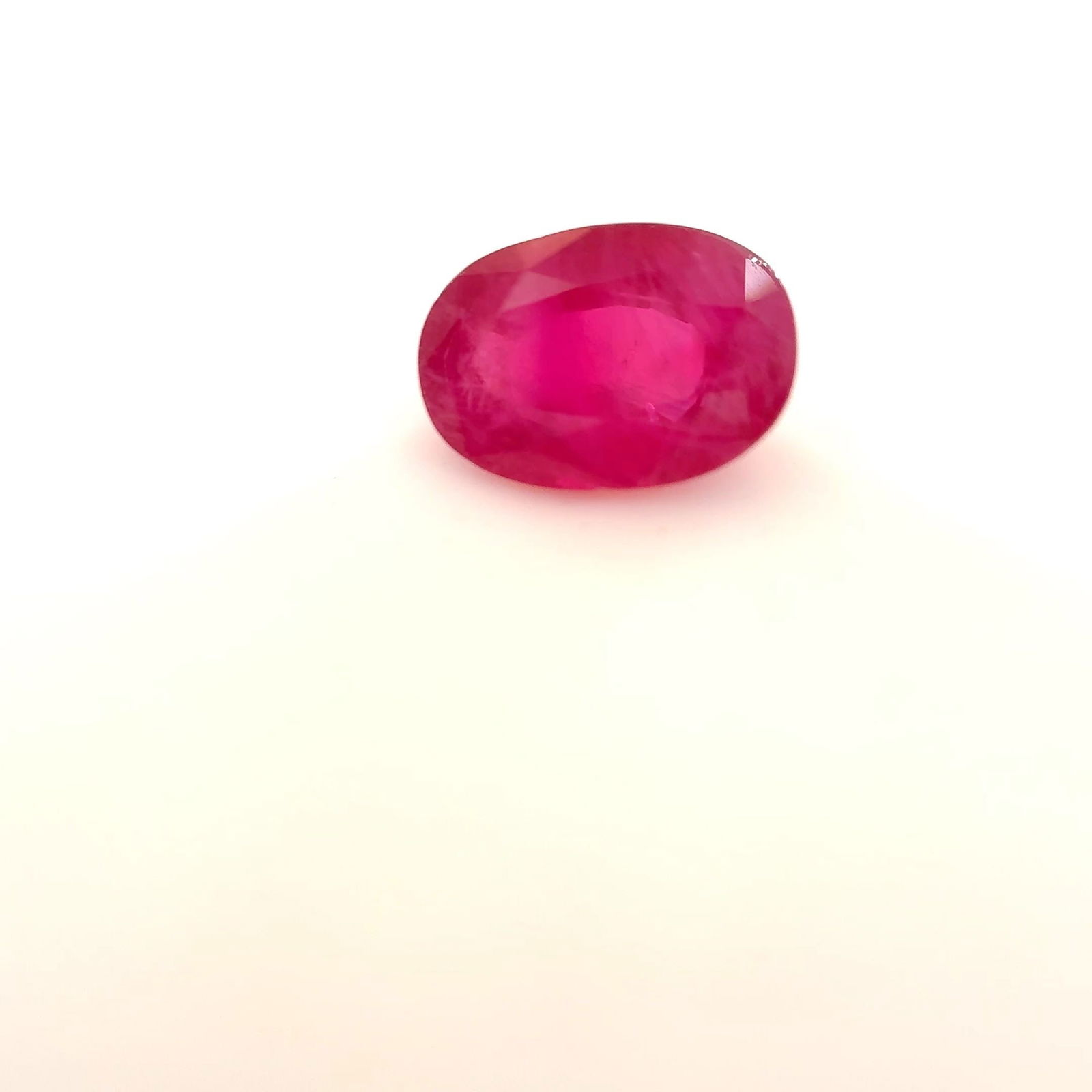 Loose Ruby Gemstone - Oval 1.04ct Red MI: Loose Ruby Gemstone - Oval 1.04ct Red MI This listing features Loose Ruby Gemstone - Oval 1.04ct Red MI. Item specifics are provided below. Item Specifics: Type: Ruby Carat: 1.04 Cut: Faceted Color: R