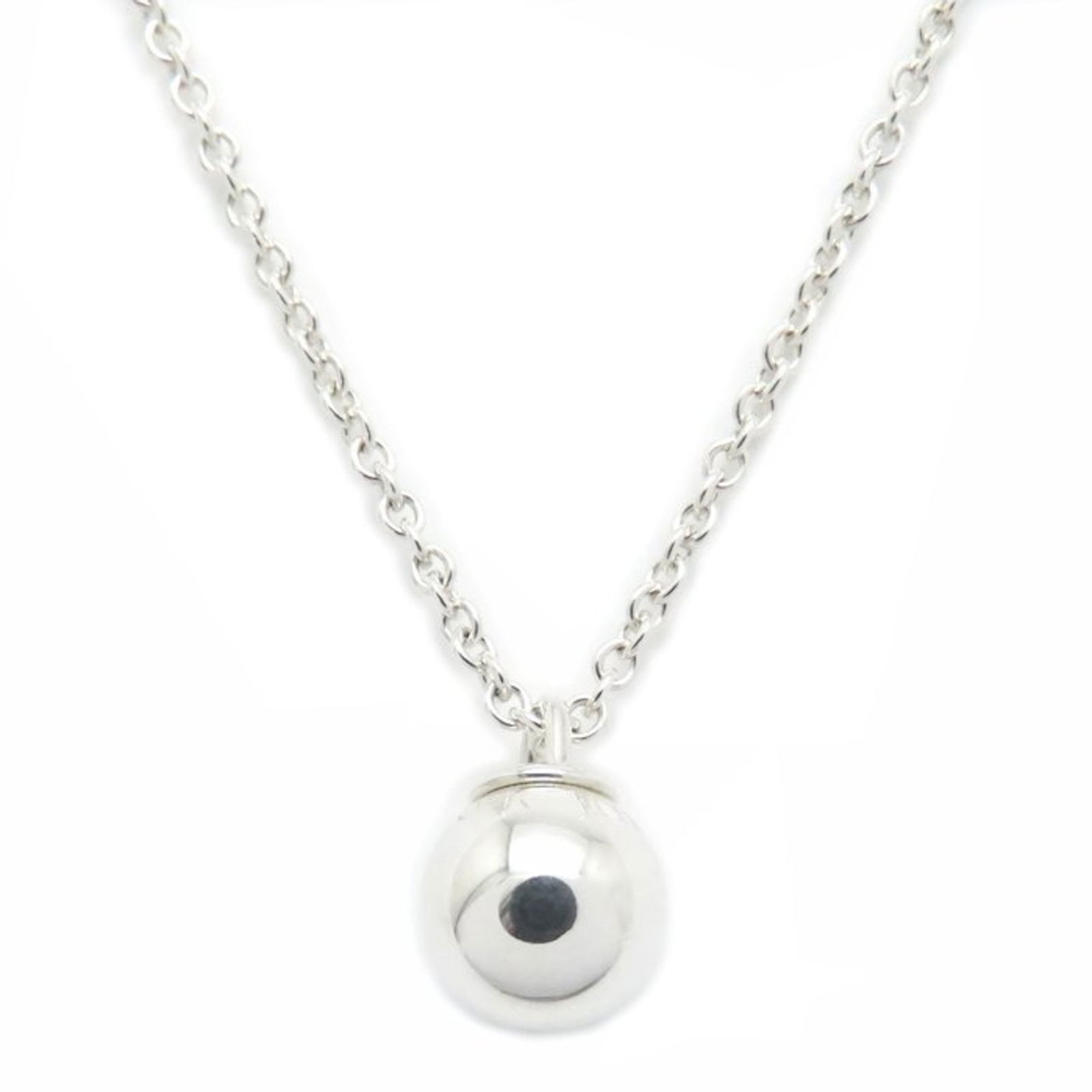 294937 - TIFFANY & Co. Tiffany HardWear Ball Necklace in SV925 for Women: 294937 - TIFFANY & Co. Tiffany HardWear Ball Necklace in SV925 for Women This listing features 294937 - TIFFANY & Co. Tiffany HardWear Ball Necklace in SV925 for Women. Item specifics are provided