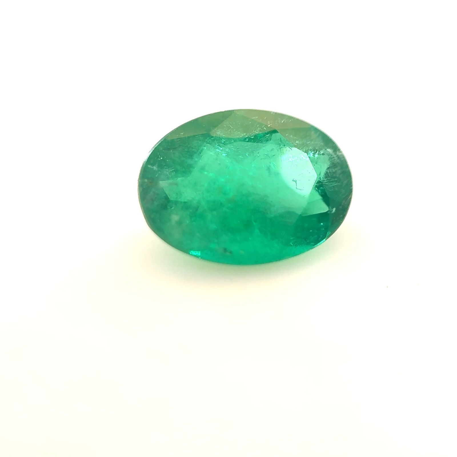 Loose Emerald Gemstone - Oval 1.34ct Green MI: Loose Emerald Gemstone - Oval 1.34ct Green MI This listing features Loose Emerald Gemstone - Oval 1.34ct Green MI. Item specifics are provided below. Item Specifics: Type: Emerald Carat: 1.34 Cut: