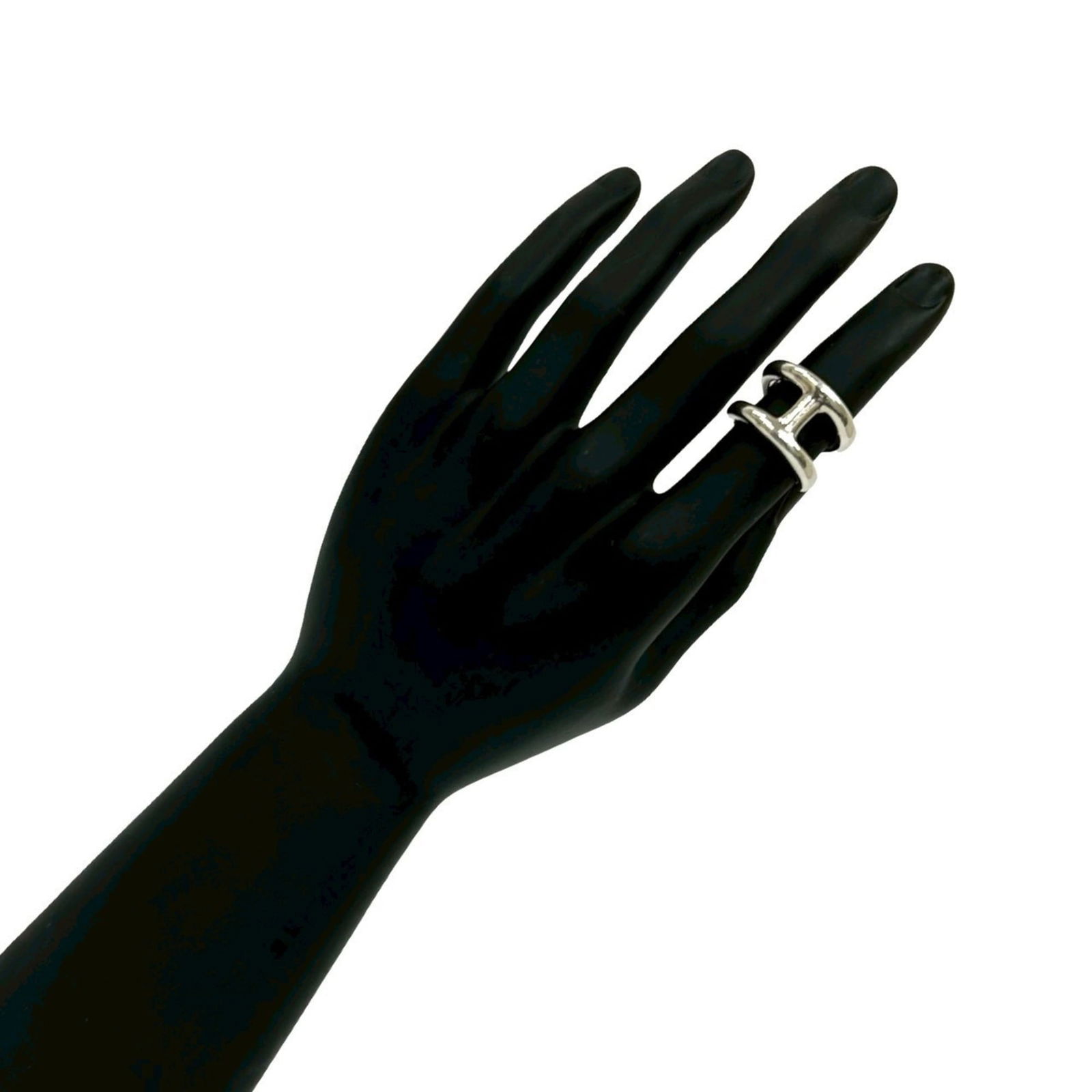 925 Hermes Band Ring Silver: 925 Hermes Band Ring Silver This listing features 925 Hermes Band Ring Silver. Item specifics are provided below. Item Specifics: Brand: Hermes Type: Band Ring Gender: Men Color: Silver Material: Silv