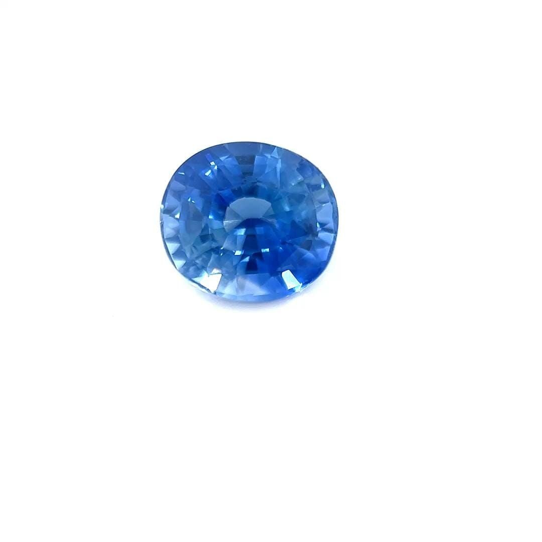Loose Sapphire Gemstone - Oval 2.13ct Blue SI: Loose Sapphire Gemstone - Oval 2.13ct Blue SI This listing features Loose Sapphire Gemstone - Oval 2.13ct Blue SI. Item specifics are provided below. Item Specifics: Type: Sapphire Carat: 2.13 Cut: