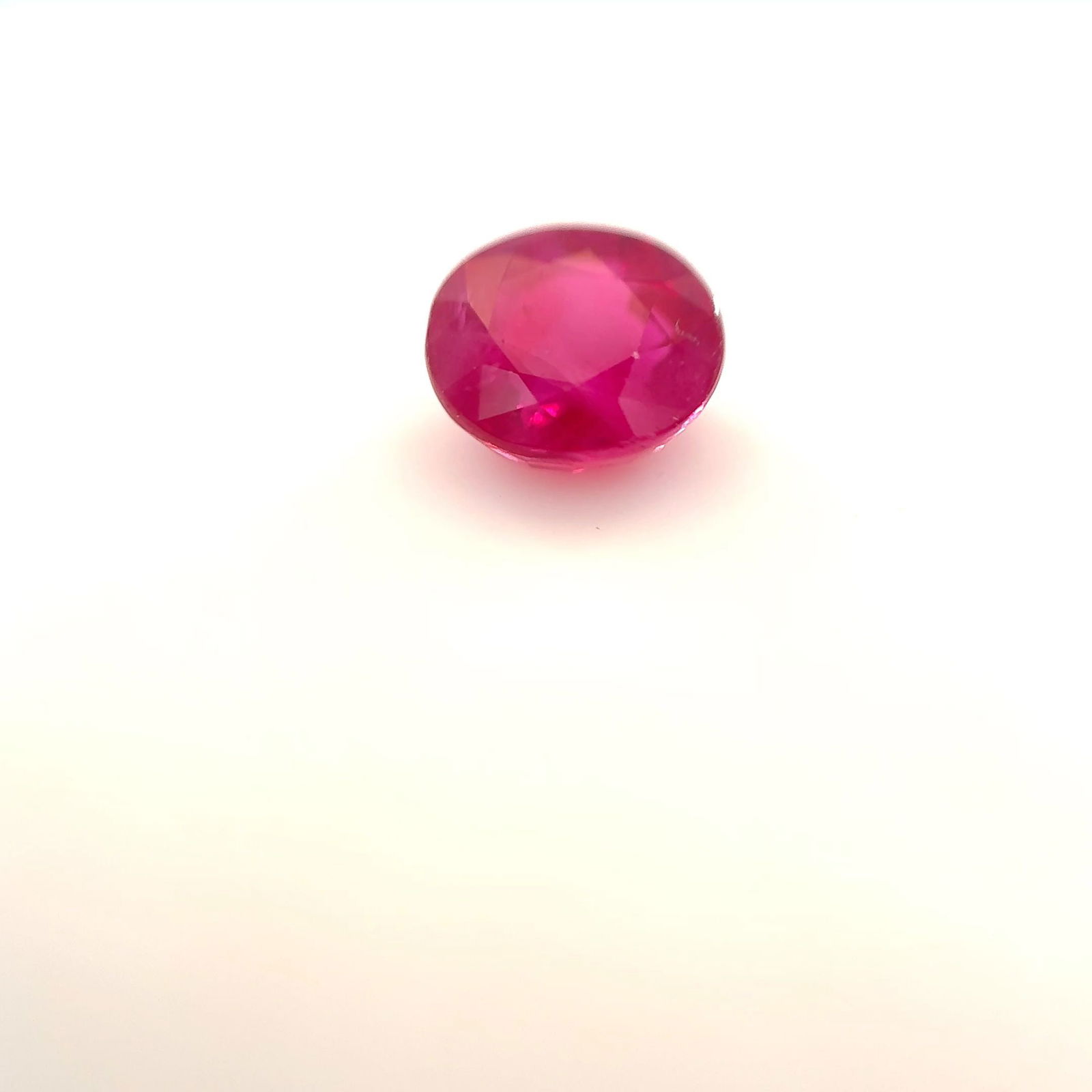 Loose Ruby Gemstone - Oval 1.04ct Red SI: Loose Ruby Gemstone - Oval 1.04ct Red SI This listing features Loose Ruby Gemstone - Oval 1.04ct Red SI. Item specifics are provided below. Item Specifics: Type: Ruby Carat: 1.04 Cut: Faceted Color: R