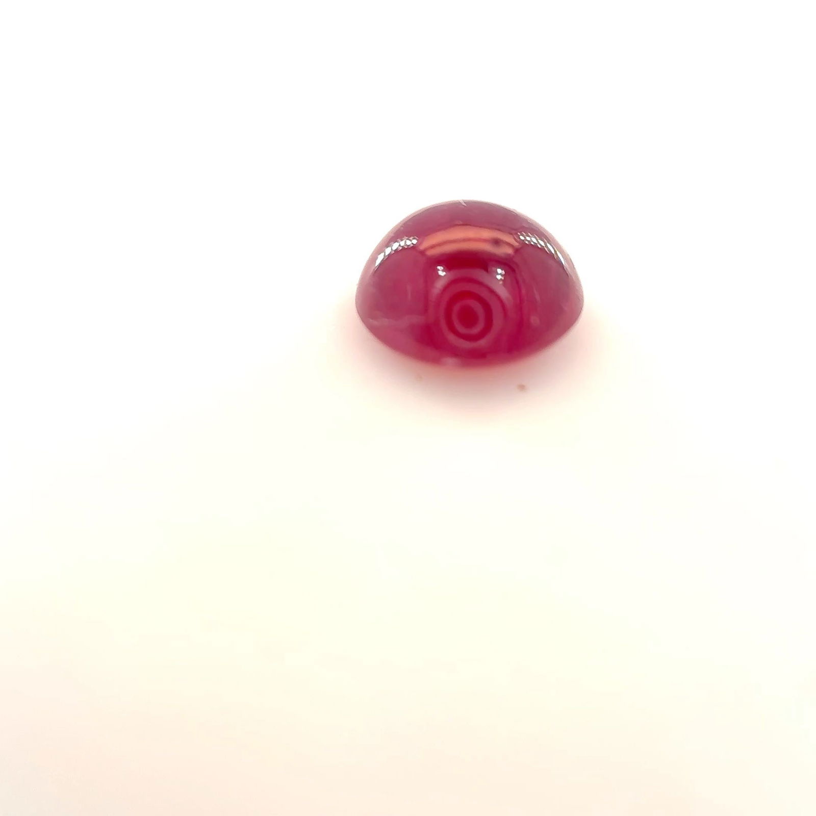 Loose Ruby Gemstone - Round 1.06ct Red MI: Loose Ruby Gemstone - Round 1.06ct Red MI This listing features Loose Ruby Gemstone - Round 1.06ct Red MI. Item specifics are provided below. Item Specifics: Type: Ruby Carat: 1.06 Cut: Cabochon Color