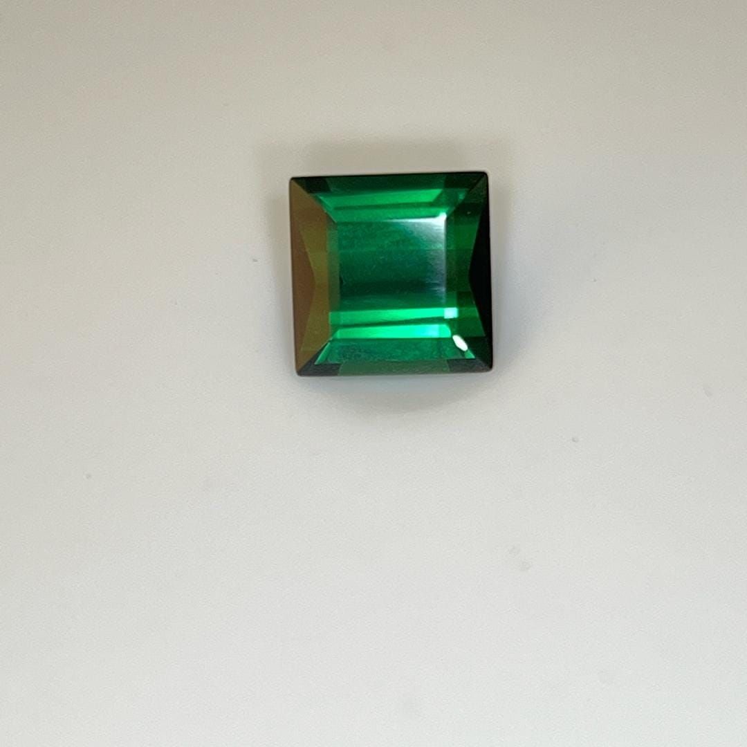 Loose Tourmaline Gemstone - Baguette 2.35ct Green SI: Loose Tourmaline Gemstone - Baguette 2.35ct Green SI This listing features Loose Tourmaline Gemstone - Baguette 2.35ct Green SI. Item specifics are provided below. Item Specifics: Type: Tourmaline