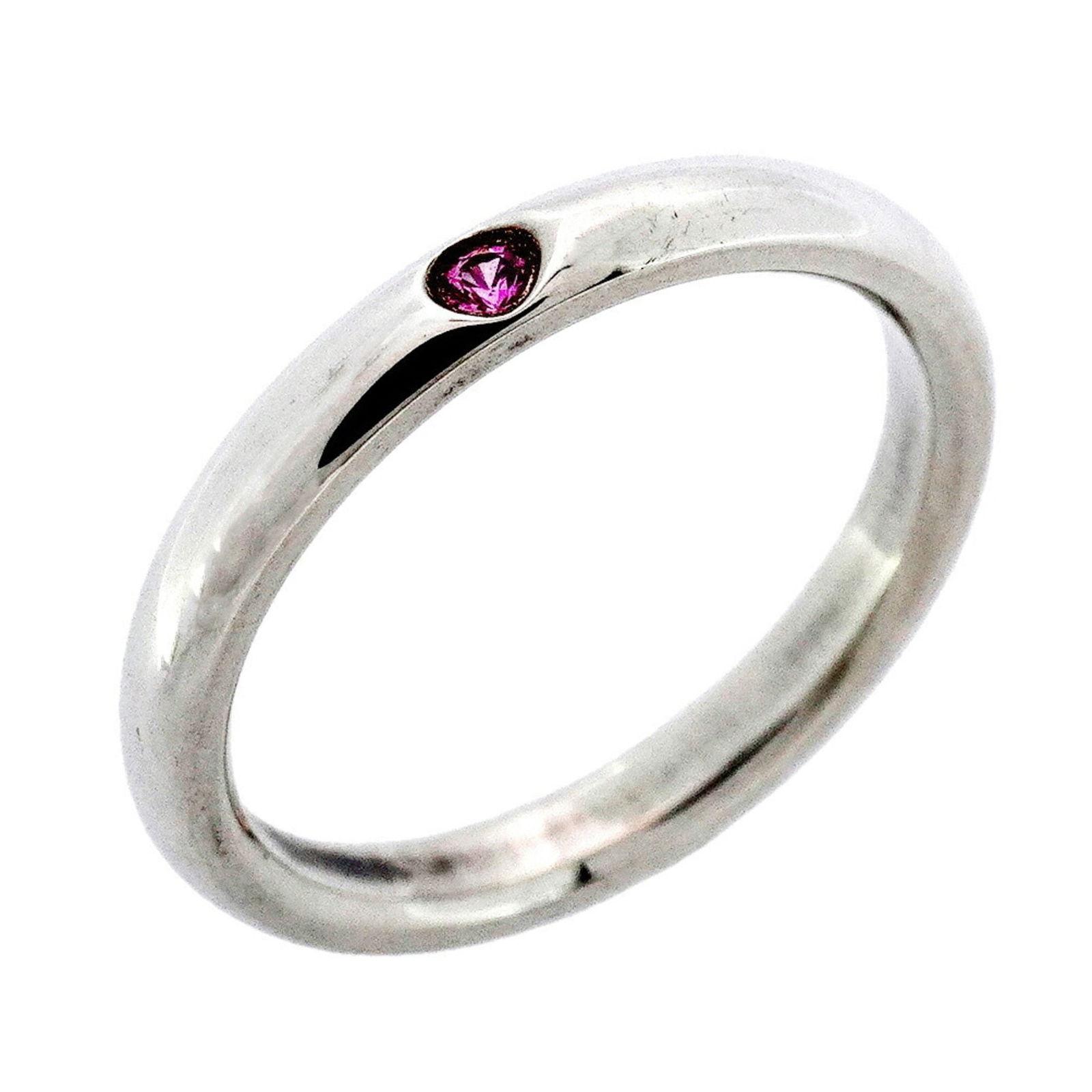 925 Tiffany Band Ring Silver: 925 Tiffany Band Ring Silver This listing features 925 Tiffany Band Ring Silver. Item specifics are provided below. Item Specifics: Brand: Tiffany Type: Band Ring Gender: Women Material: Silver 925 St