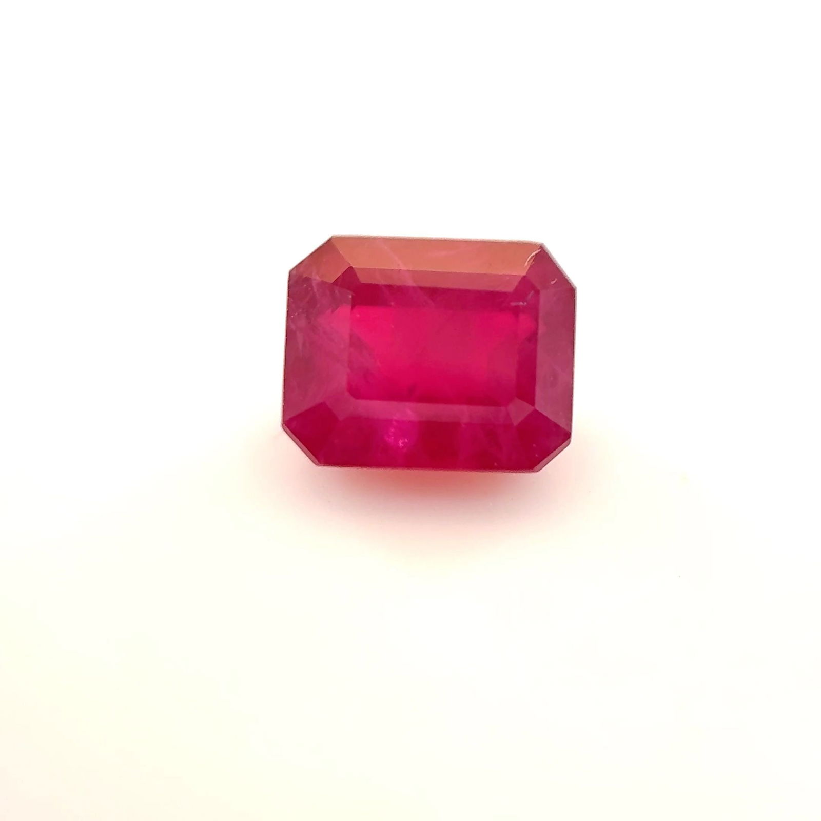 Loose Ruby Gemstone - Emerald 1.29ct Red SI: Loose Ruby Gemstone - Emerald 1.29ct Red SI This listing features Loose Ruby Gemstone - Emerald 1.29ct Red SI. Item specifics are provided below. Item Specifics: Type: Ruby Carat: 1.29 Cut: Faceted Co