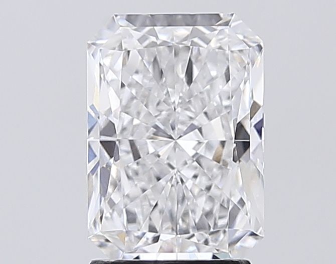 Loose Lab Diamond - IGI Radiant 2.22ct D VVS1: Loose Lab Diamond - IGI Radiant 2.22ct D VVS1 This listing features Loose Lab Diamond - IGI Radiant 2.22ct D VVS1. Item specifics are provided below. Item Specifics: Source: This Is A Real Diamond