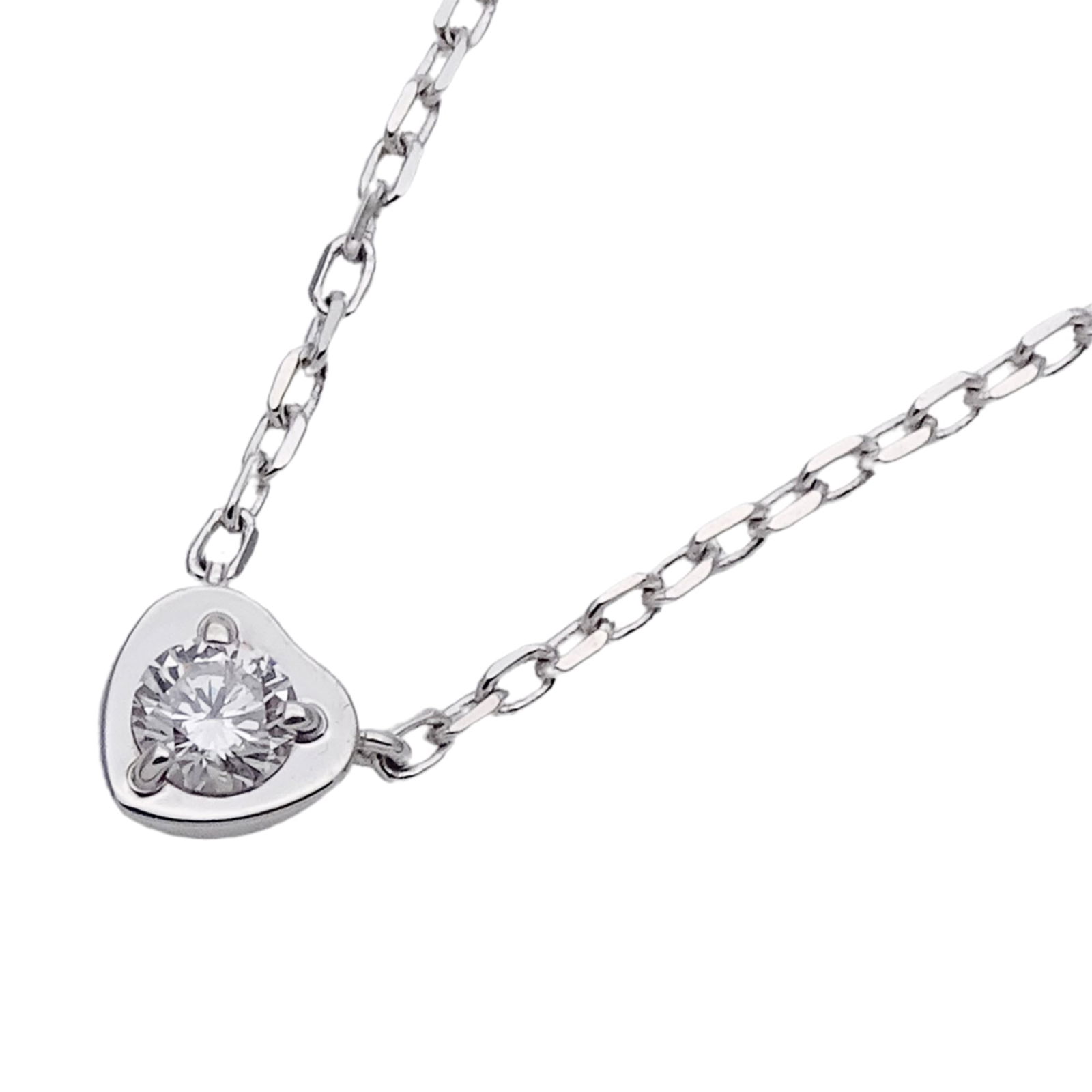 Polished - Cartier Women's Necklace - 750WG - 1 Diamond - Diamant Lger Heart - White Gold: Polished - Cartier Women's Necklace - 750WG - 1 Diamond - Diamant Lger Heart - White Gold This listing features Polished - Cartier Women's Necklace - 750WG - 1 Diamond - Diamant Lger Heart - White