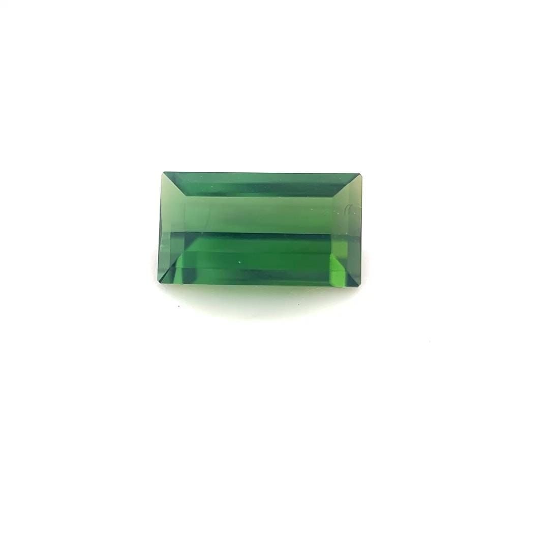 Loose Tourmaline Gemstone - Baguette 1.745ct Green SI: Loose Tourmaline Gemstone - Baguette 1.745ct Green SI This listing features Loose Tourmaline Gemstone - Baguette 1.745ct Green SI. Item specifics are provided below. Item Specifics: Type: Tourmaline