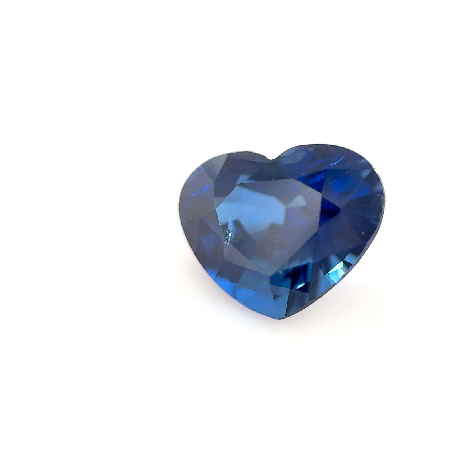 Loose Sapphire Gemstone - Heart 1.88ct Blue EC: Loose Sapphire Gemstone - Heart 1.88ct Blue EC This listing features Loose Sapphire Gemstone - Heart 1.88ct Blue EC. Item specifics are provided below. Item Specifics: Type: Sapphire Carat: 1.88