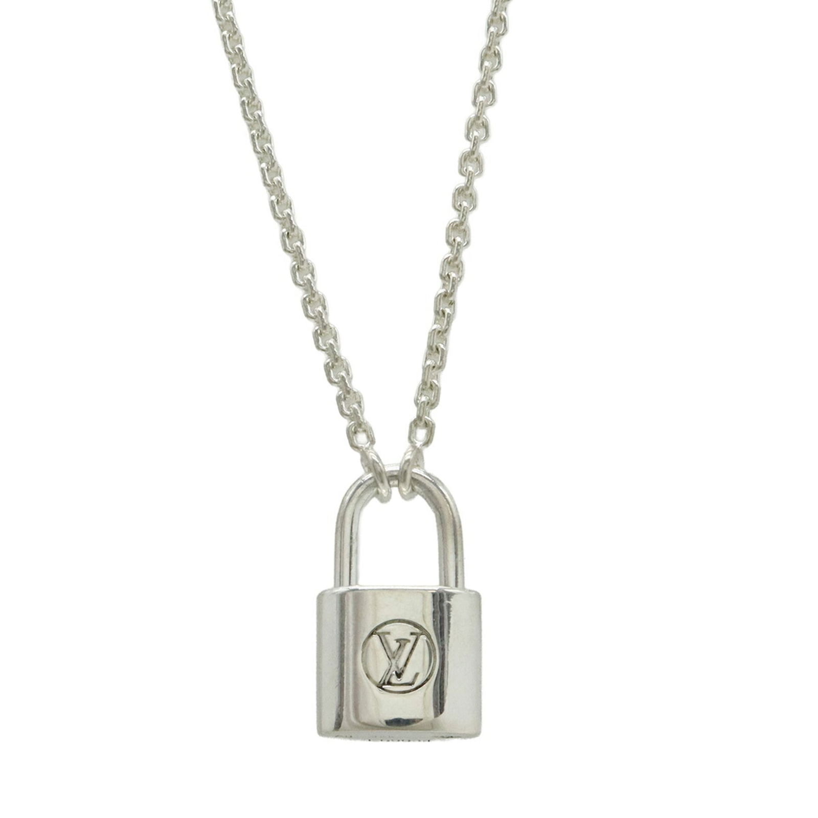 Q93559 LOUIS VUITTON Louis Vuitton Pendant Silver Lockit UNICEF Necklace in Ag925: Q93559 LOUIS VUITTON Louis Vuitton Pendant Silver Lockit UNICEF Necklace in Ag925 This listing features Q93559 LOUIS VUITTON Louis Vuitton Pendant Silver Lockit UNICEF Necklace in Ag925. Item