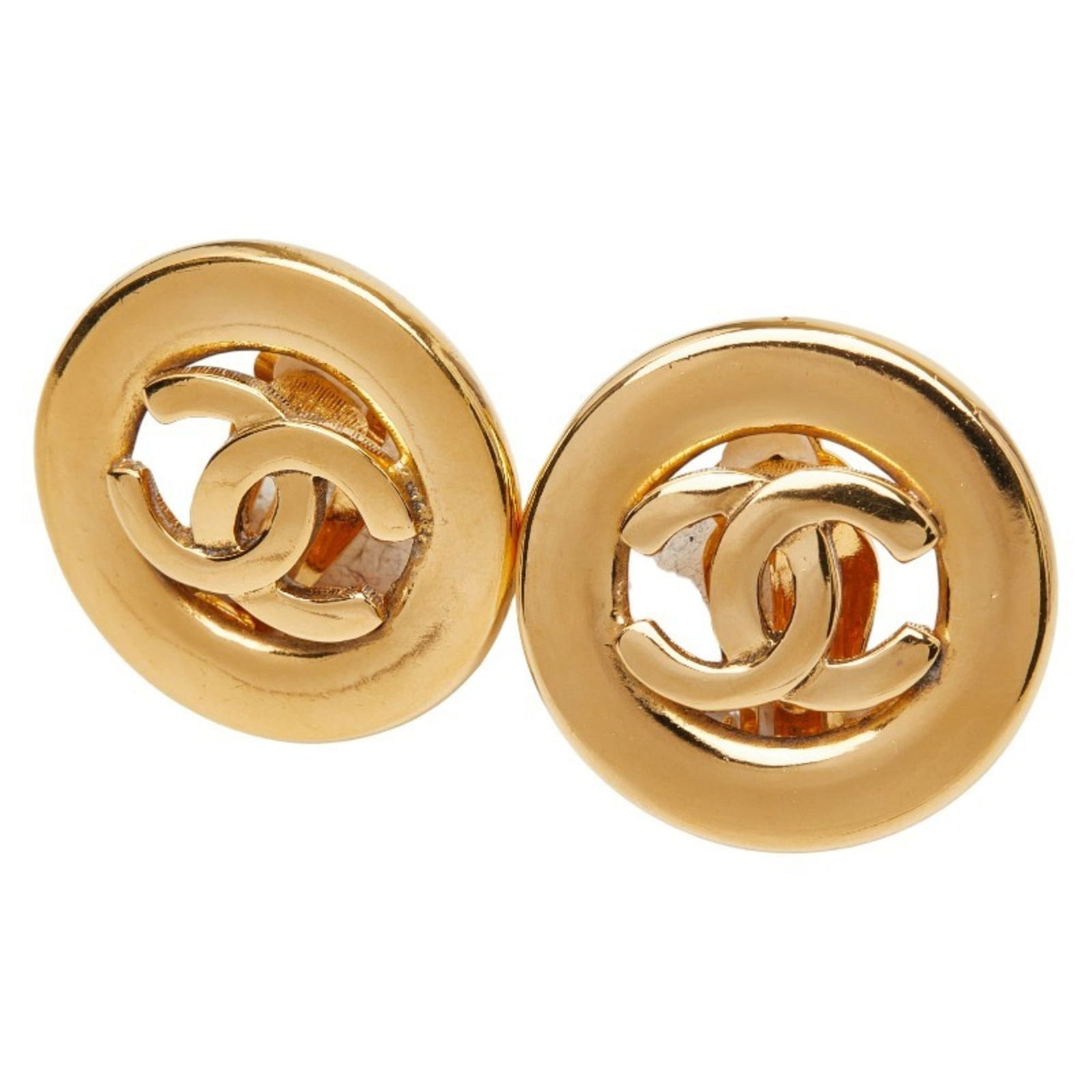 Earrings Chanel Clip: Earrings Chanel Clip This listing features Earrings Chanel Clip. Item specifics are provided below. Item Specifics: Brand: Chanel Type: Clip Earrings Gender: Women Color: Gold Condition: Used (good),