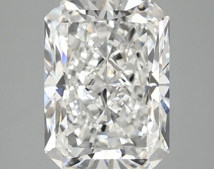 Loose Lab Diamond - IGI Radiant 2.96ct E VVS2: Loose Lab Diamond - IGI Radiant 2.96ct E VVS2 This listing features Loose Lab Diamond - IGI Radiant 2.96ct E VVS2. Item specifics are provided below. Item Specifics: Source: This Is A Real Diamond