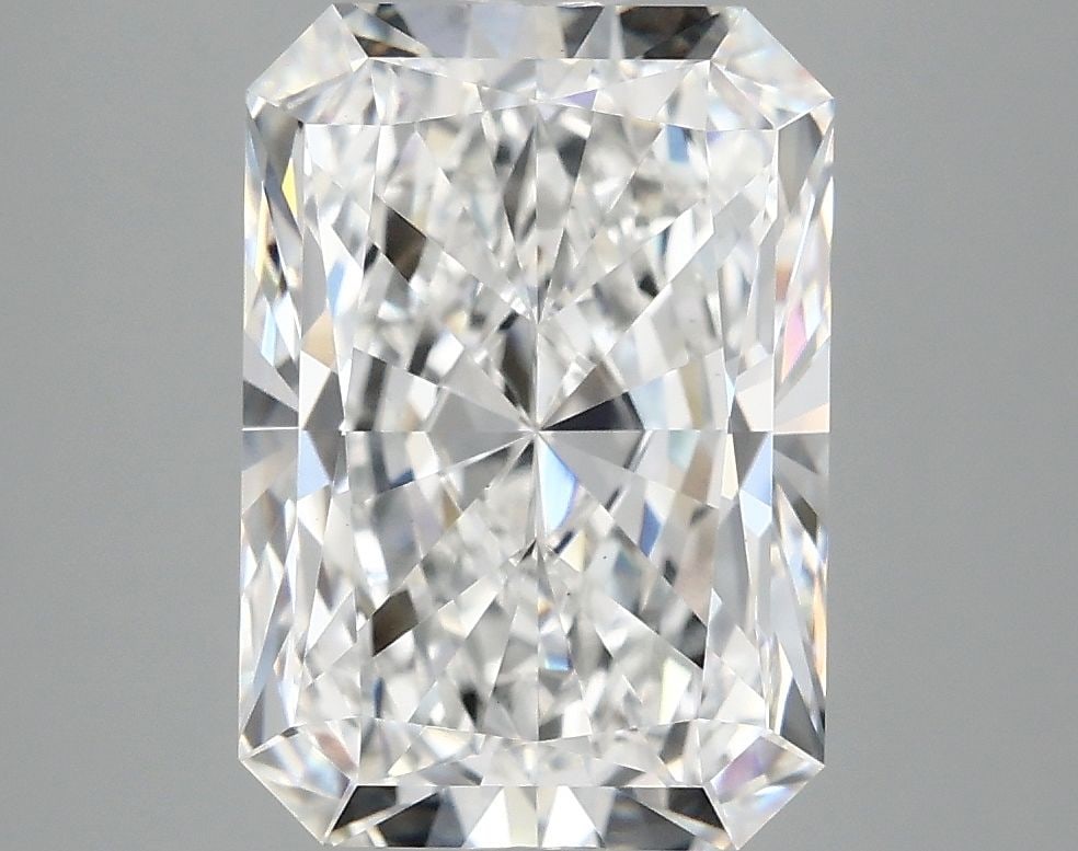 Loose Lab Diamond - IGI Radiant 4.09ct E VS1 (1 of 1)