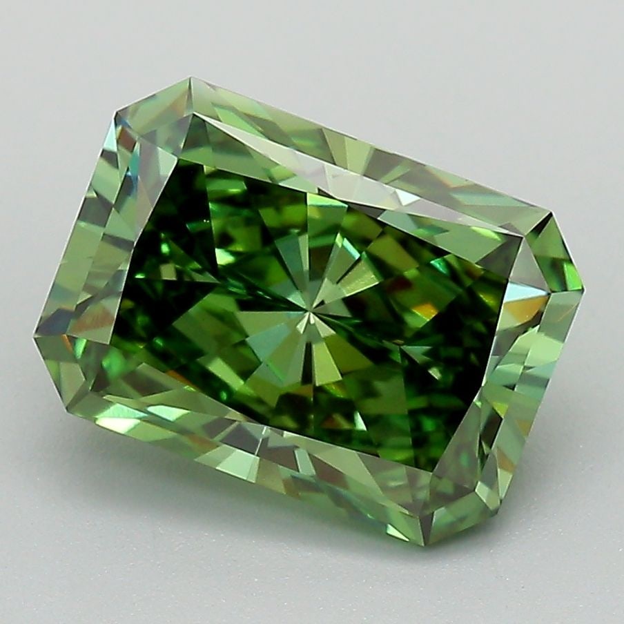Loose Lab Diamond - IGI Radiant 3.1ct Fancy Vivid Green VVS2: Loose Lab Diamond - IGI Radiant 3.1ct Fancy Vivid Green VVS2 This listing features Loose Lab Diamond - IGI Radiant 3.1ct Fancy Vivid Green VVS2. Item specifics are provided below. Item Specifics: