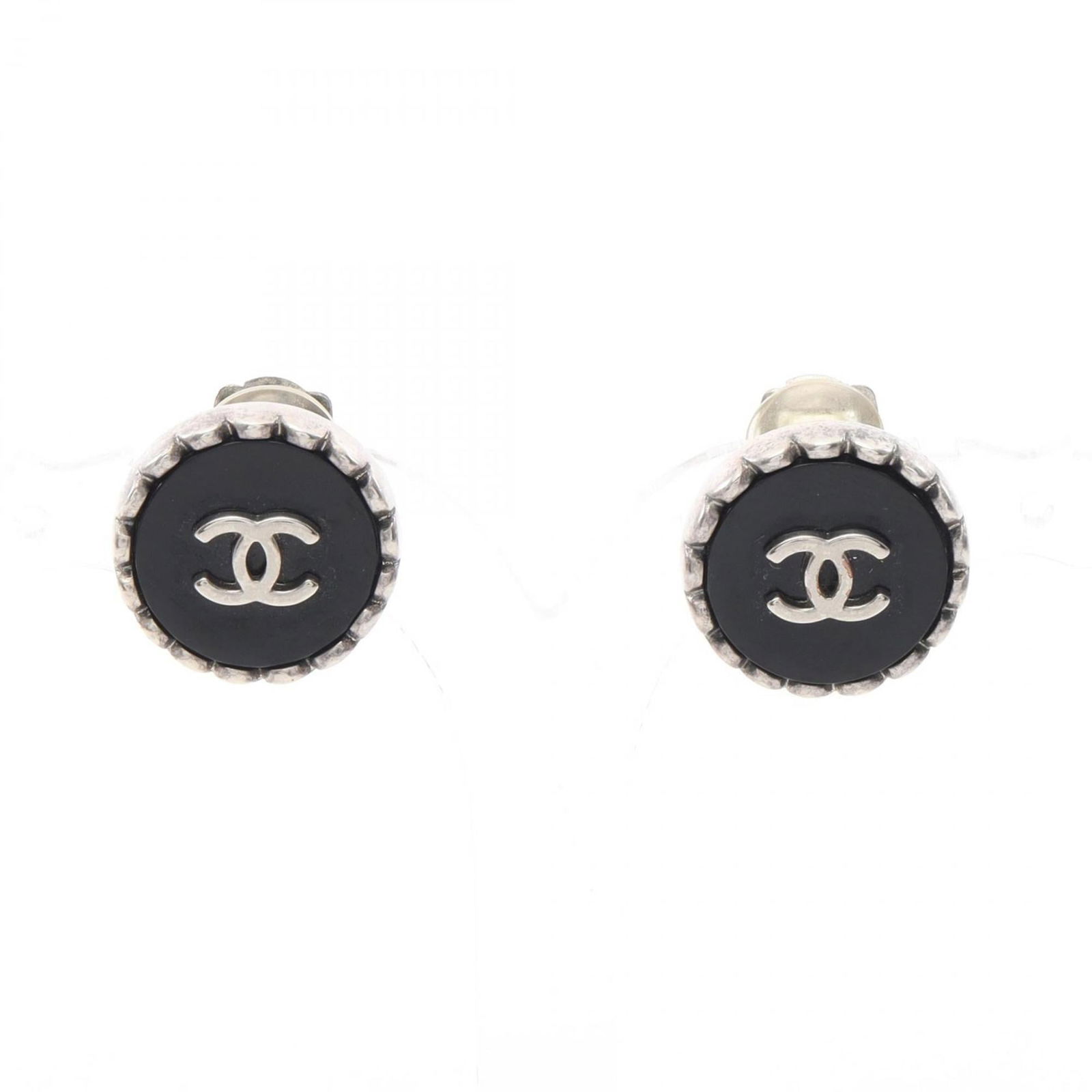 Steel Chanel Clip Earrings Stainless: Steel Chanel Clip Earrings Stainless This listing features Steel Chanel Clip Earrings Stainless. Item specifics are provided below. Item Specifics: Brand: Chanel Type: Clip Earrings Gender: Women Mate