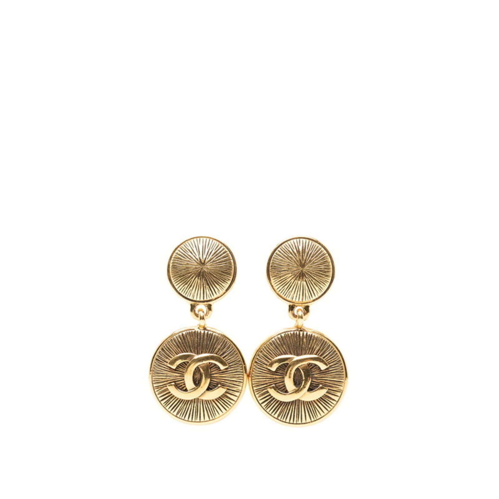 Plating Chanel Clip Earrings Gold: Plating Chanel Clip Earrings Gold This listing features Plating Chanel Clip Earrings Gold. Item specifics are provided below. Item Specifics: Brand: Chanel Type: Clip Earrings Gender: Women