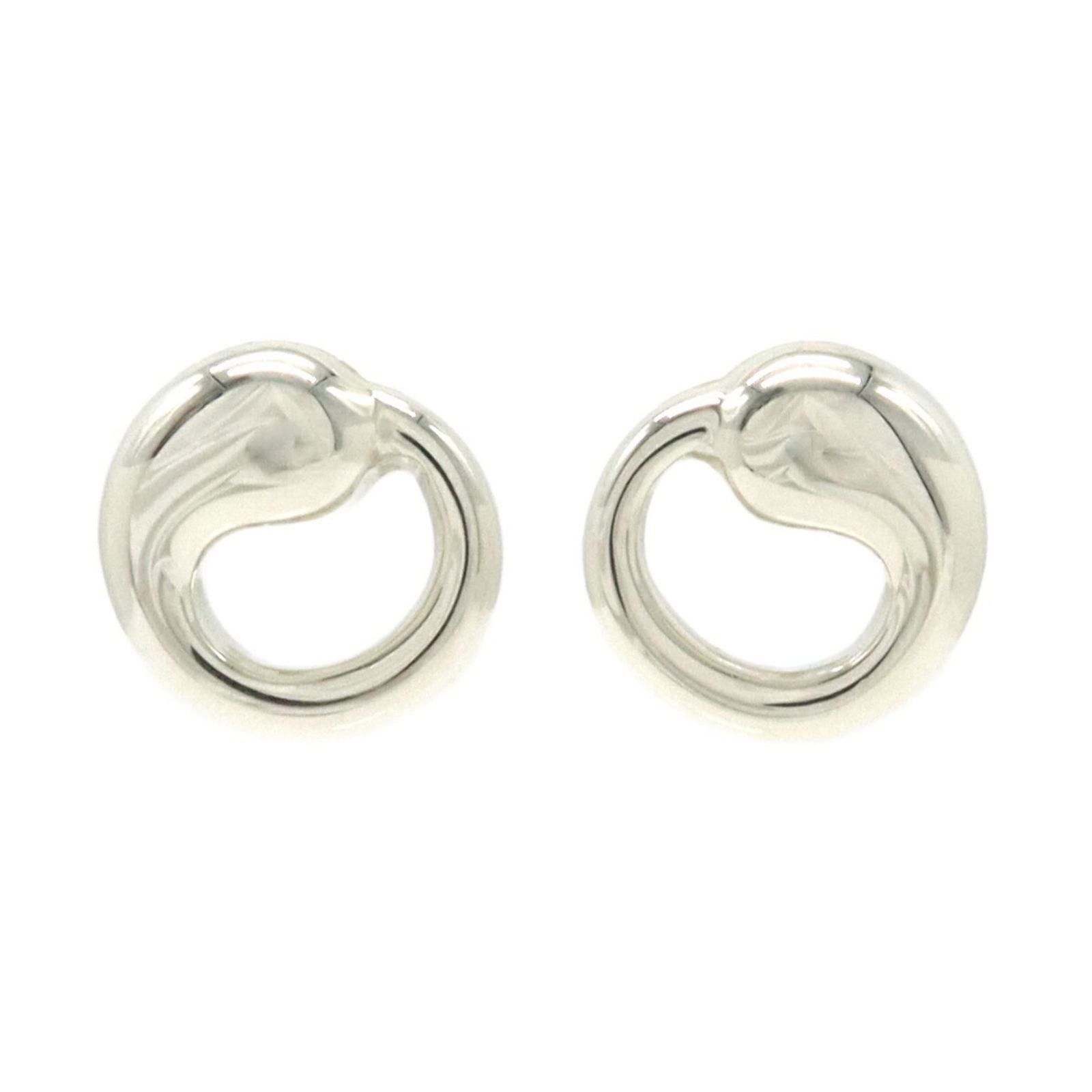 925 Tiffany Stud Earrings Silver: 925 Tiffany Stud Earrings Silver This listing features 925 Tiffany Stud Earrings Silver. Item specifics are provided below. Item Specifics: Brand: Tiffany Type: Stud Earrings Gender: Women Material: S