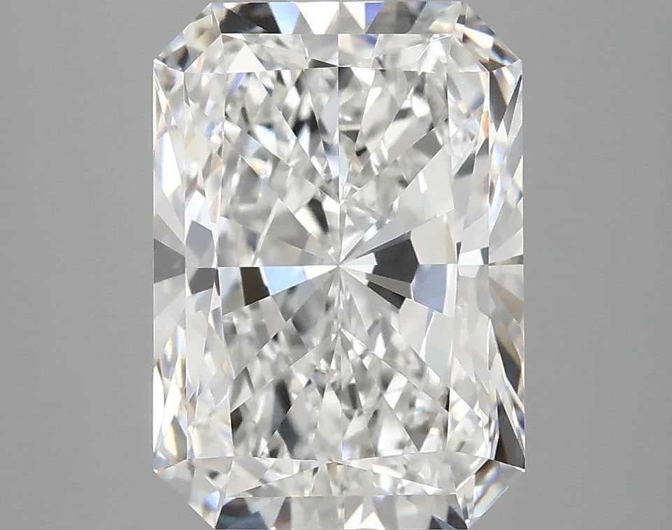 Loose Lab Diamond - IGI Radiant 4.1ct E VVS2: Loose Lab Diamond - IGI Radiant 4.1ct E VVS2 This listing features Loose Lab Diamond - IGI Radiant 4.1ct E VVS2. Item specifics are provided below. Item Specifics: Source: This Is A Real Diamond