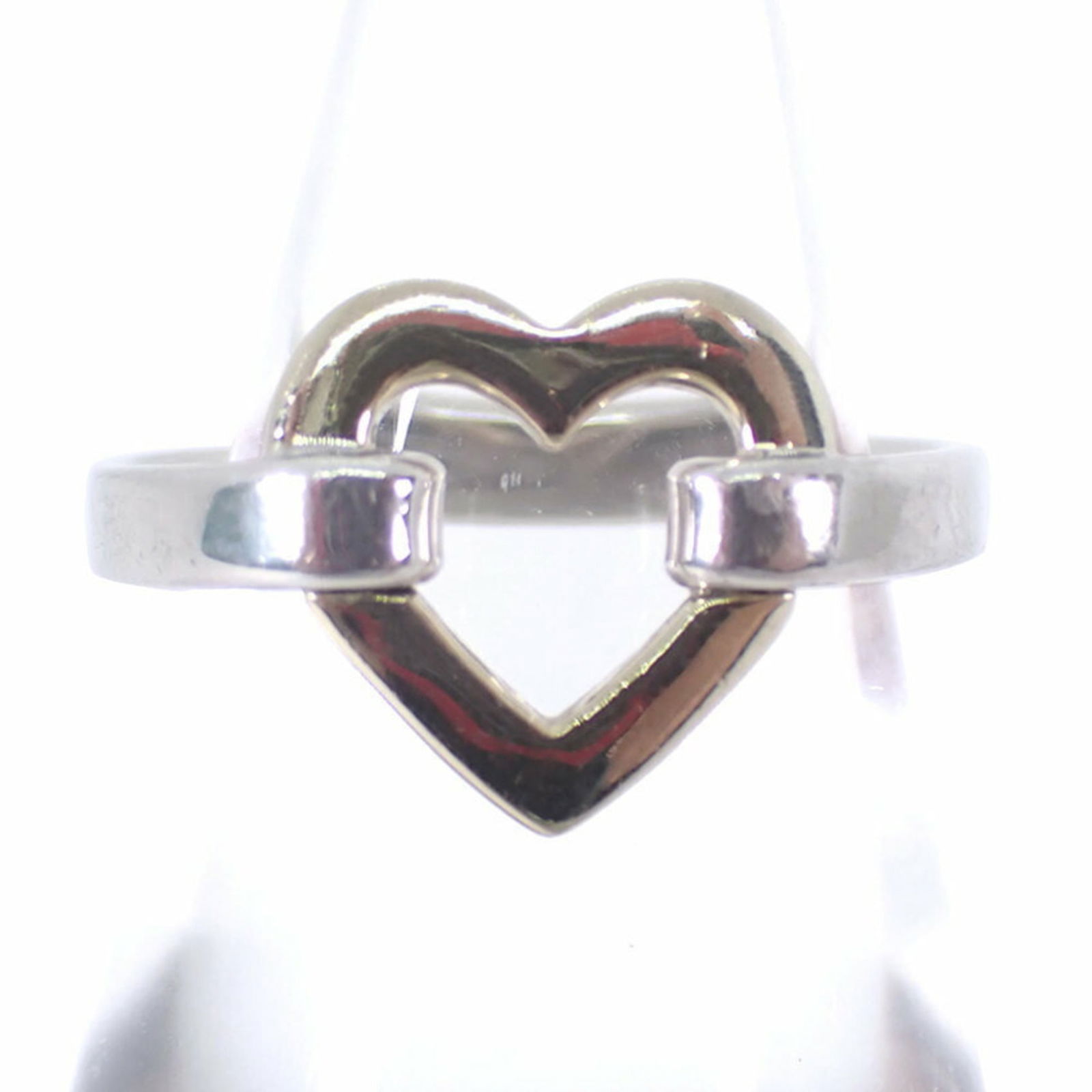 925 Tiffany Band Ring Sterling Silver: 925 Tiffany Band Ring Sterling Silver This listing features 925 Tiffany Band Ring Sterling Silver. Item specifics are provided below. Item Specifics: Brand: Tiffany Type: Band Ring Gender: Women