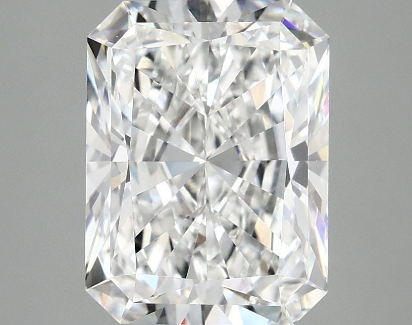 Loose Lab Diamond - IGI Radiant 3.09ct E VVS2: Loose Lab Diamond - IGI Radiant 3.09ct E VVS2 This listing features Loose Lab Diamond - IGI Radiant 3.09ct E VVS2. Item specifics are provided below. Item Specifics: Source: This Is A Real Diamond