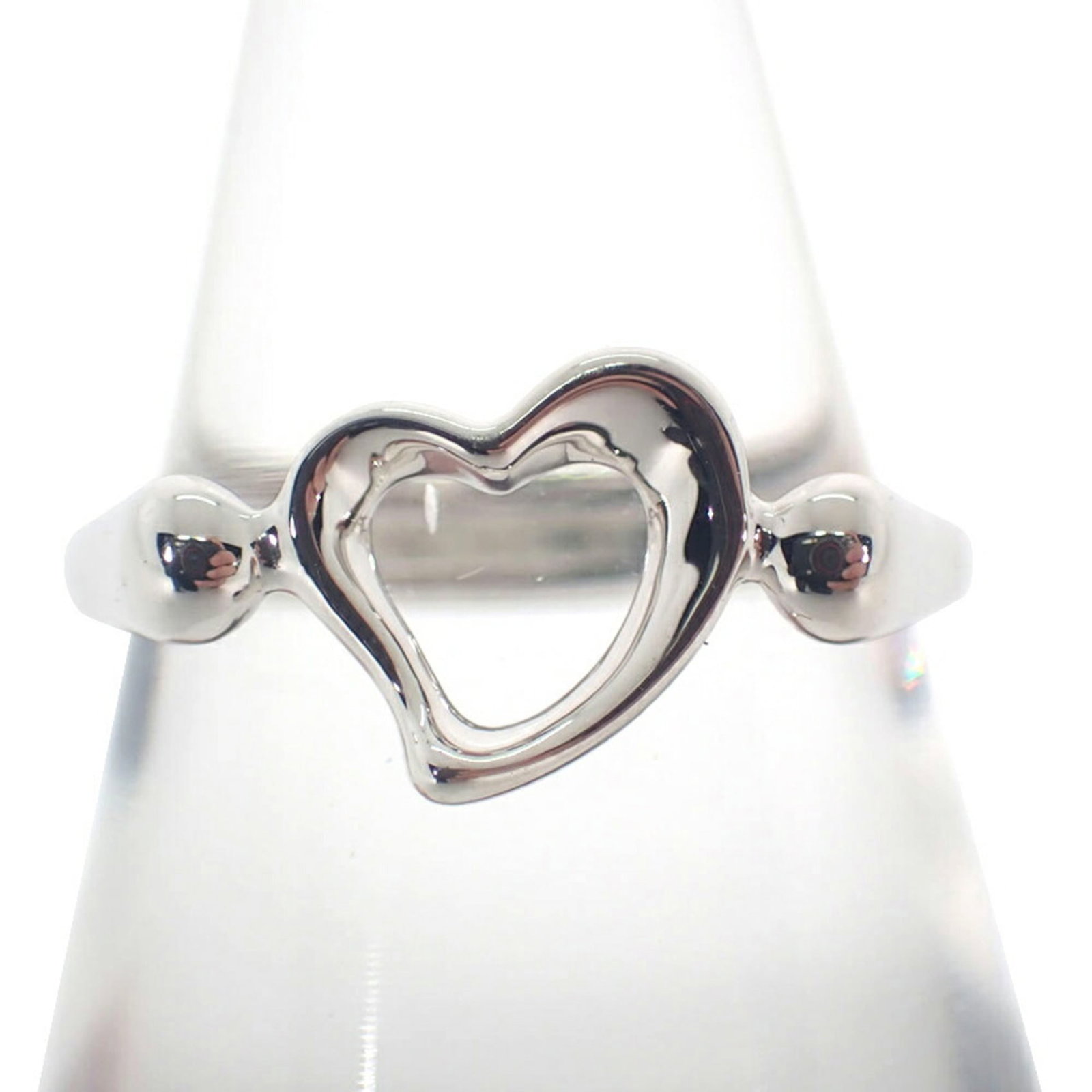 925 Tiffany Band Ring Sterling Silver: 925 Tiffany Band Ring Sterling Silver This listing features 925 Tiffany Band Ring Sterling Silver. Item specifics are provided below. Item Specifics: Brand: Tiffany Type: Band Ring Gender: Women