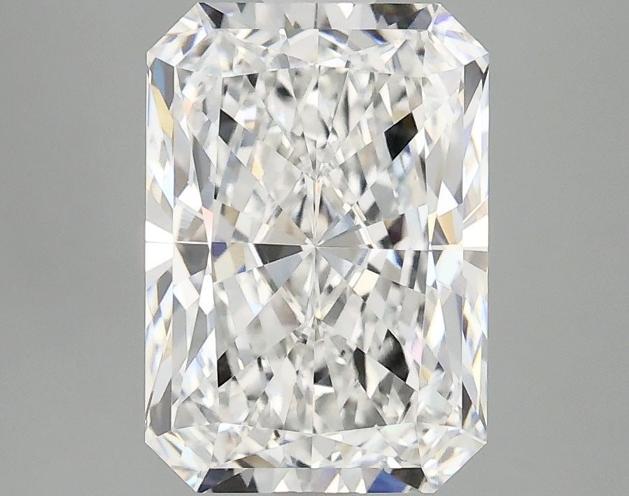 Loose Lab Diamond - IGI Radiant 3.07ct E VVS2: Loose Lab Diamond - IGI Radiant 3.07ct E VVS2 This listing features Loose Lab Diamond - IGI Radiant 3.07ct E VVS2. Item specifics are provided below. Item Specifics: Source: This Is A Real Diamond