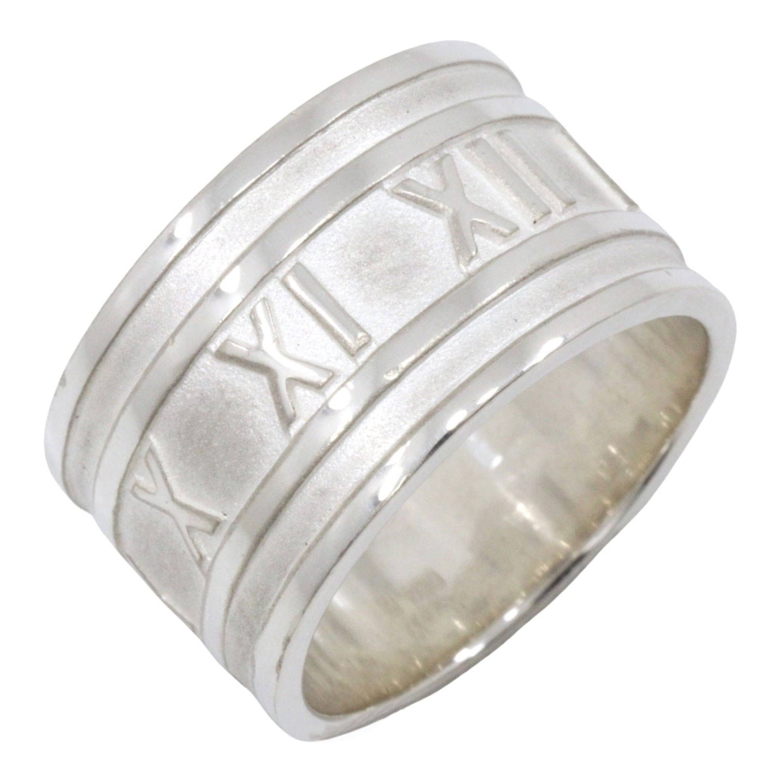 925 Tiffany Band Ring Silver: 925 Tiffany Band Ring Silver This listing features 925 Tiffany Band Ring Silver. Item specifics are provided below. Item Specifics: Brand: Tiffany Type: Band Ring Gender: Women Material: Silver 925 Us