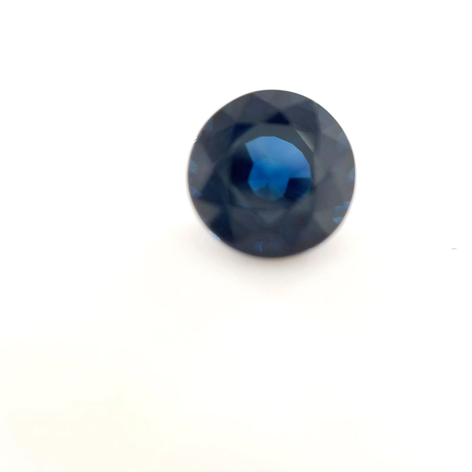 Loose Sapphire Gemstone - Round 1.88ct Blue EC: Loose Sapphire Gemstone - Round 1.88ct Blue EC This listing features Loose Sapphire Gemstone - Round 1.88ct Blue EC. Item specifics are provided below. Item Specifics: Type: Sapphire Carat: 1.88