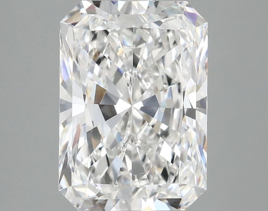 Loose Lab Diamond - IGI Radiant 3.06ct E VS1: Loose Lab Diamond - IGI Radiant 3.06ct E VS1 This listing features Loose Lab Diamond - IGI Radiant 3.06ct E VS1. Item specifics are provided below. Item Specifics: Source: This Is A Real Diamond