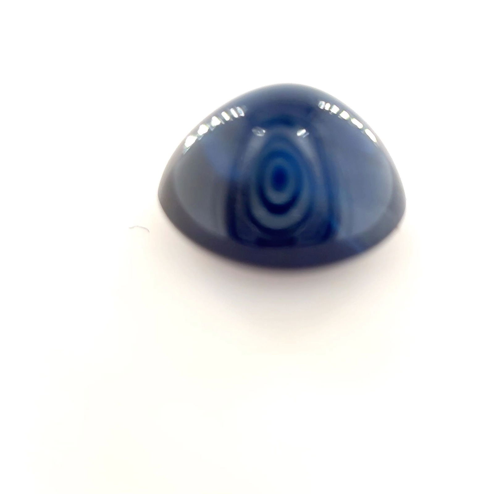 Loose Sapphire Gemstone - Oval 4.83ct Blue SI: Loose Sapphire Gemstone - Oval 4.83ct Blue SI This listing features Loose Sapphire Gemstone - Oval 4.83ct Blue SI. Item specifics are provided below. Item Specifics: Type: Sapphire Carat: 4.83 Cut: