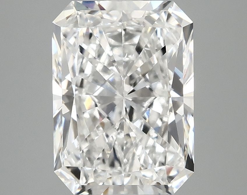 Loose Lab Diamond - IGI Radiant 2.97ct E VS2 (1 of 1)